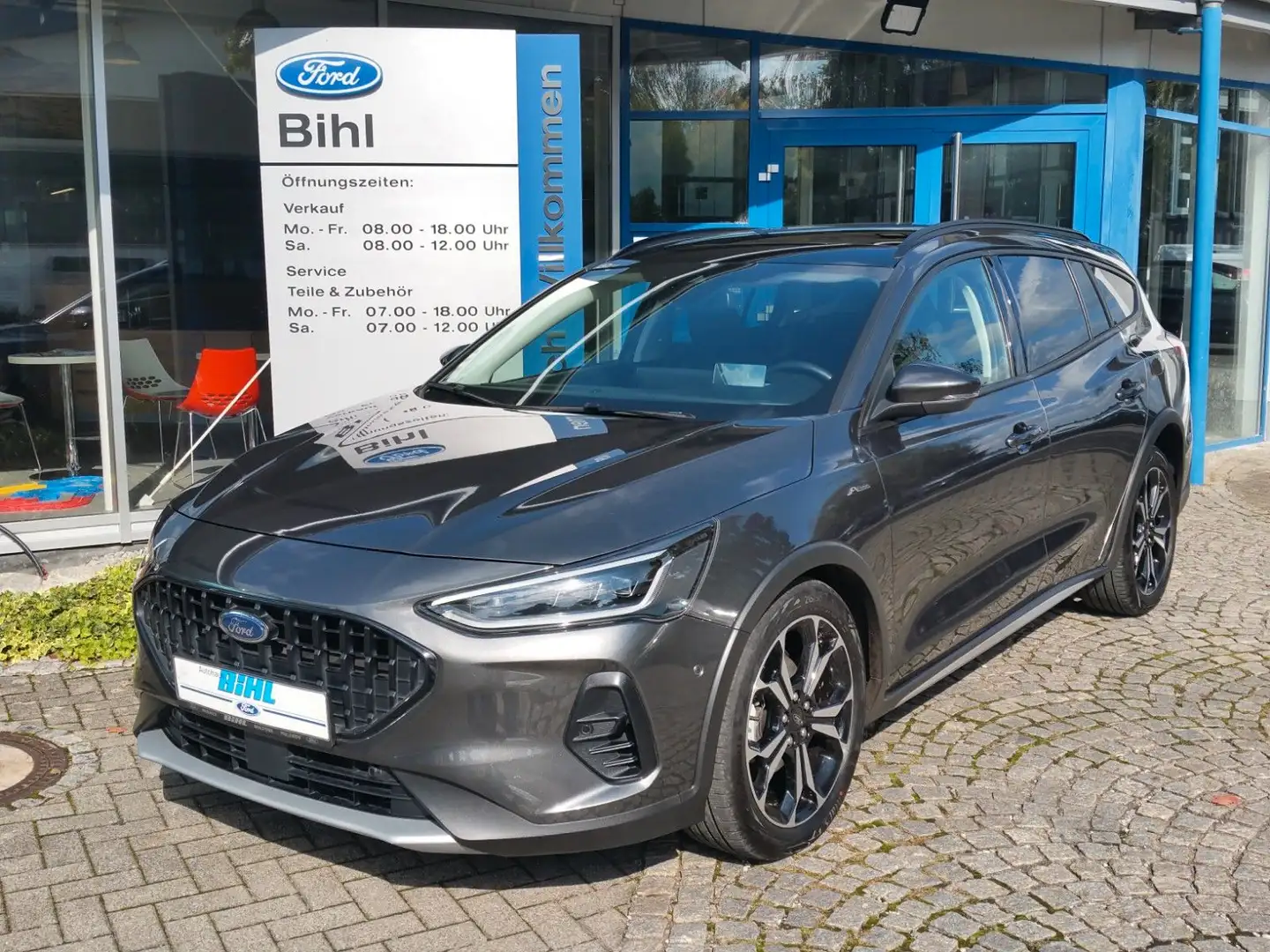 Ford Focus Turnier Active X Standh. Glasdach AHK schw Gris - 2