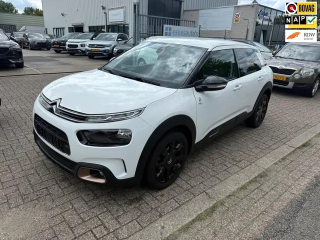 Citroen C4 Cactus 1.2 PureTech Shine, Navi, Dealer auto