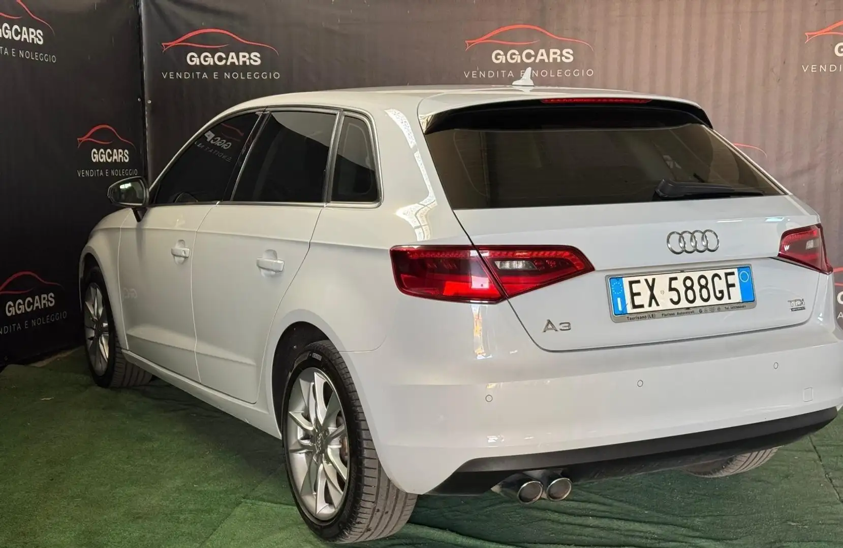 Audi A3 SPB 2.0 TDI 184 CV clean diesel quattro S tronic e Bianco - 2
