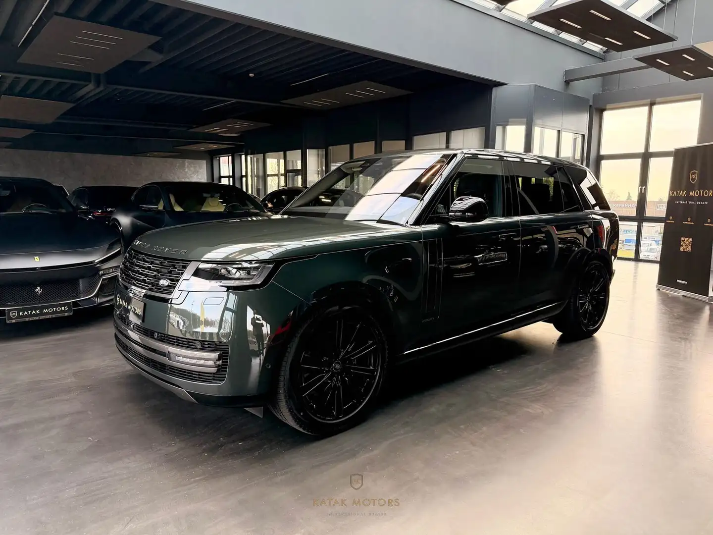 Land Rover Range Rover D350 LWB AUTOBIOGRAPHY/PANO/MASSAGE Grün - 2