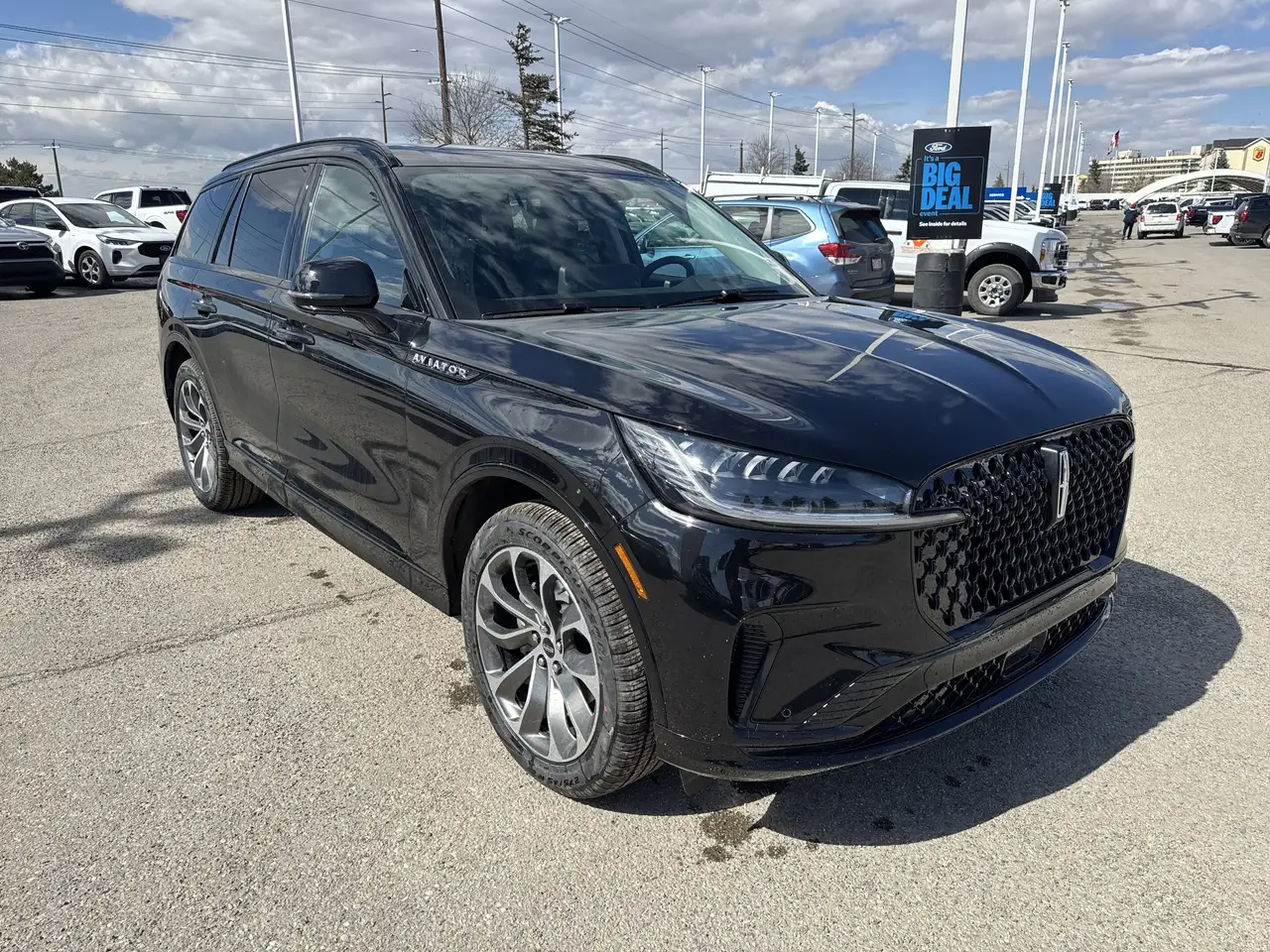 Lincoln Aviator снимка Lincoln Aviator