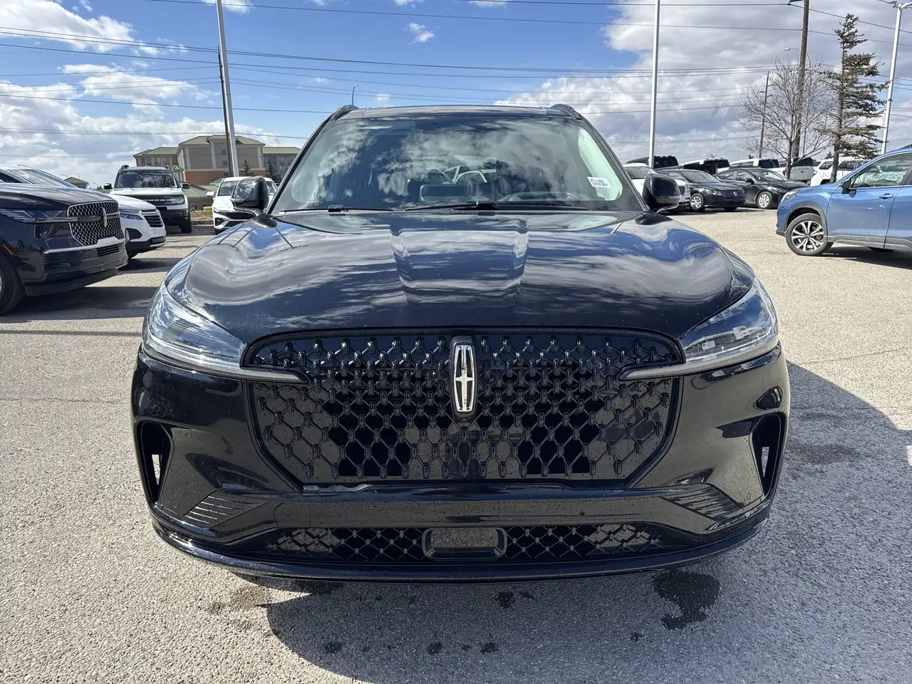 Lincoln Aviator снимка Lincoln Aviator