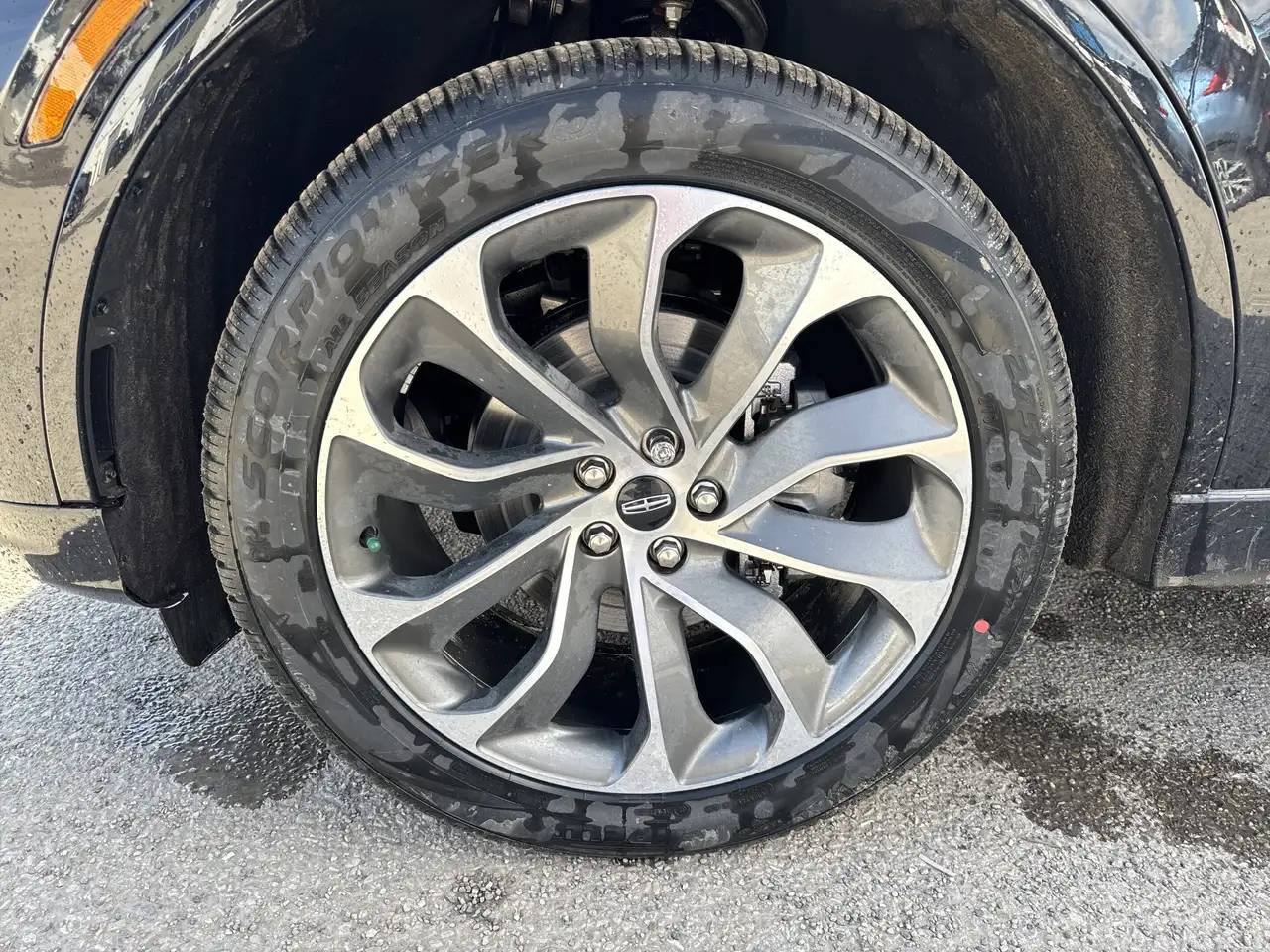 Lincoln Aviator снимка Lincoln Aviator