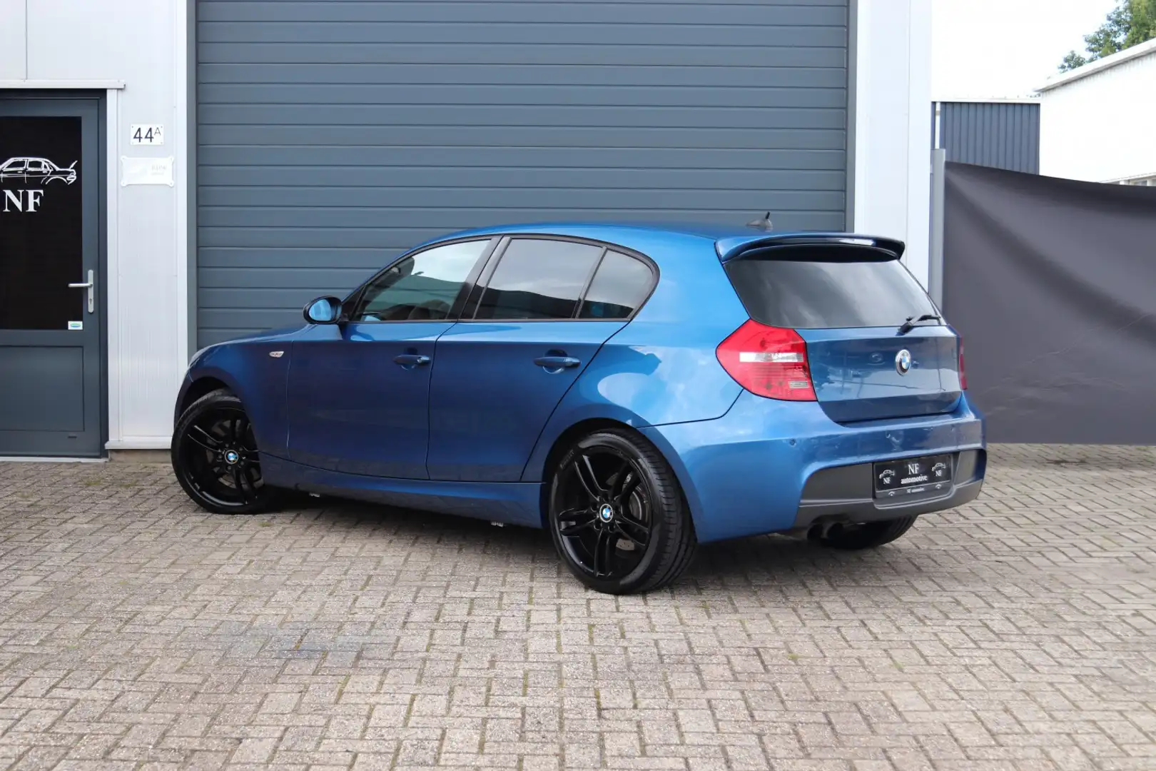 BMW 130 130i Aut. met schade m pakket - 2