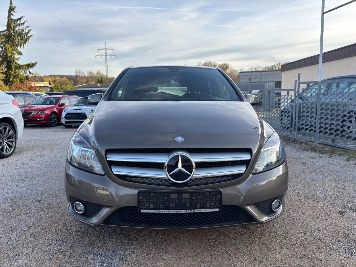 Mercedes-Benz B 180 Automatik,Alu,WR,Sitzheizung Grau - 2