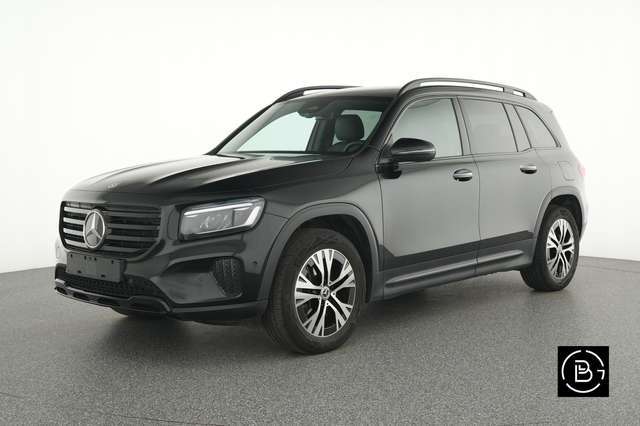 2025 Mercedes Benz GLB 180