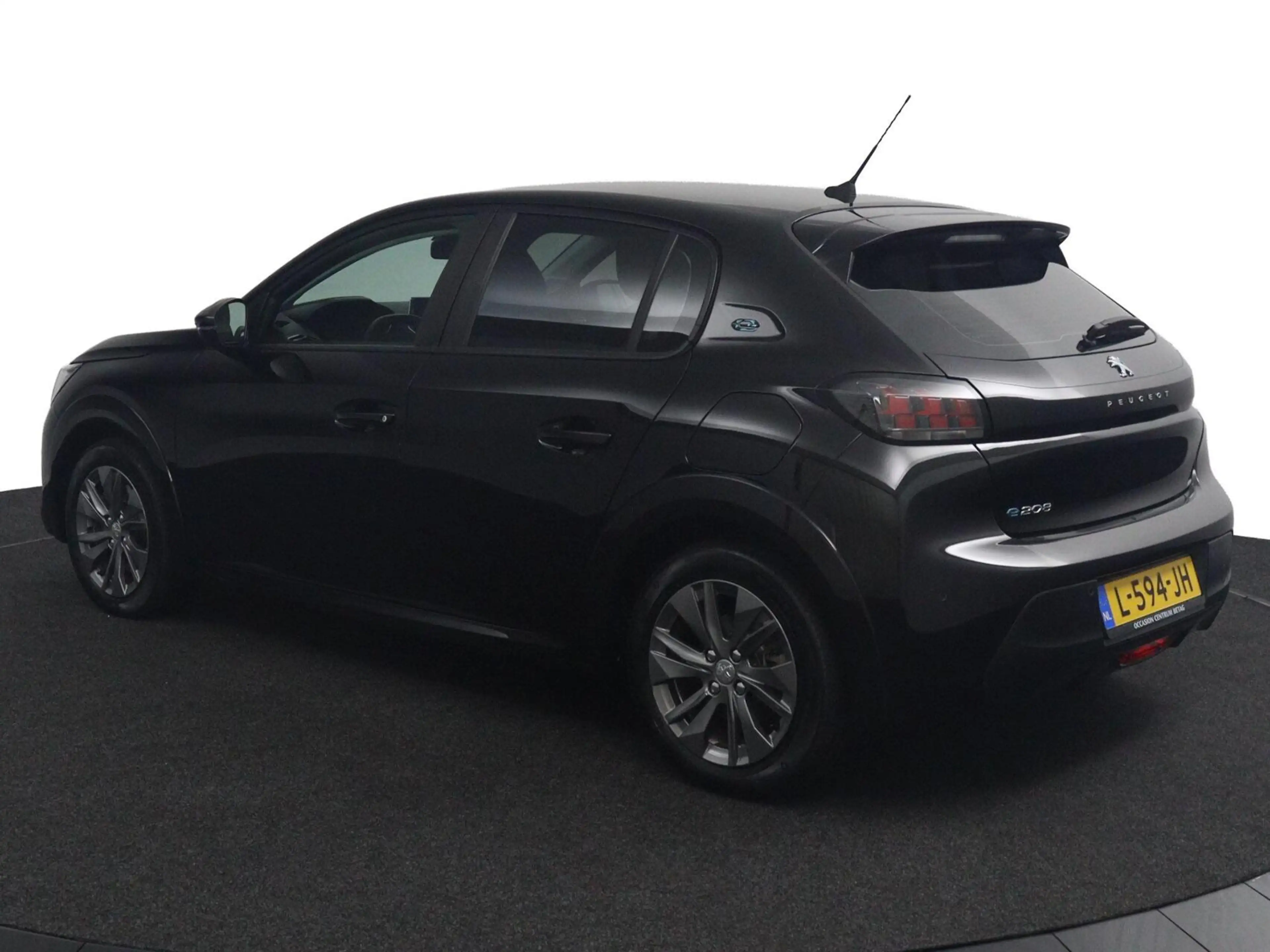 Peugeot e-208 EV Active Pack 50 kWh | LED | Climate control | — photo 14