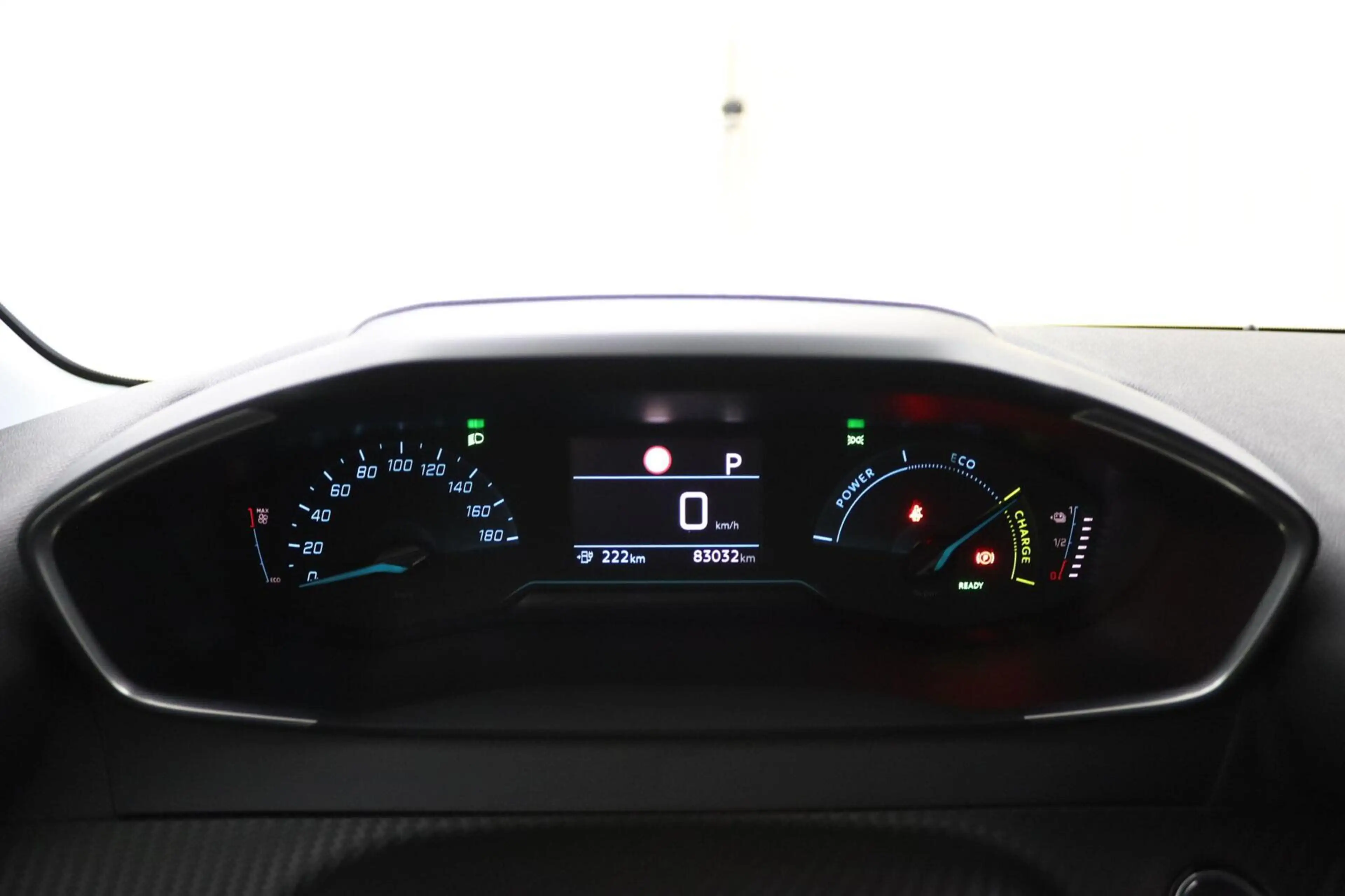 Peugeot e-208 EV Active Pack 50 kWh | LED | Climate control | — photo 11
