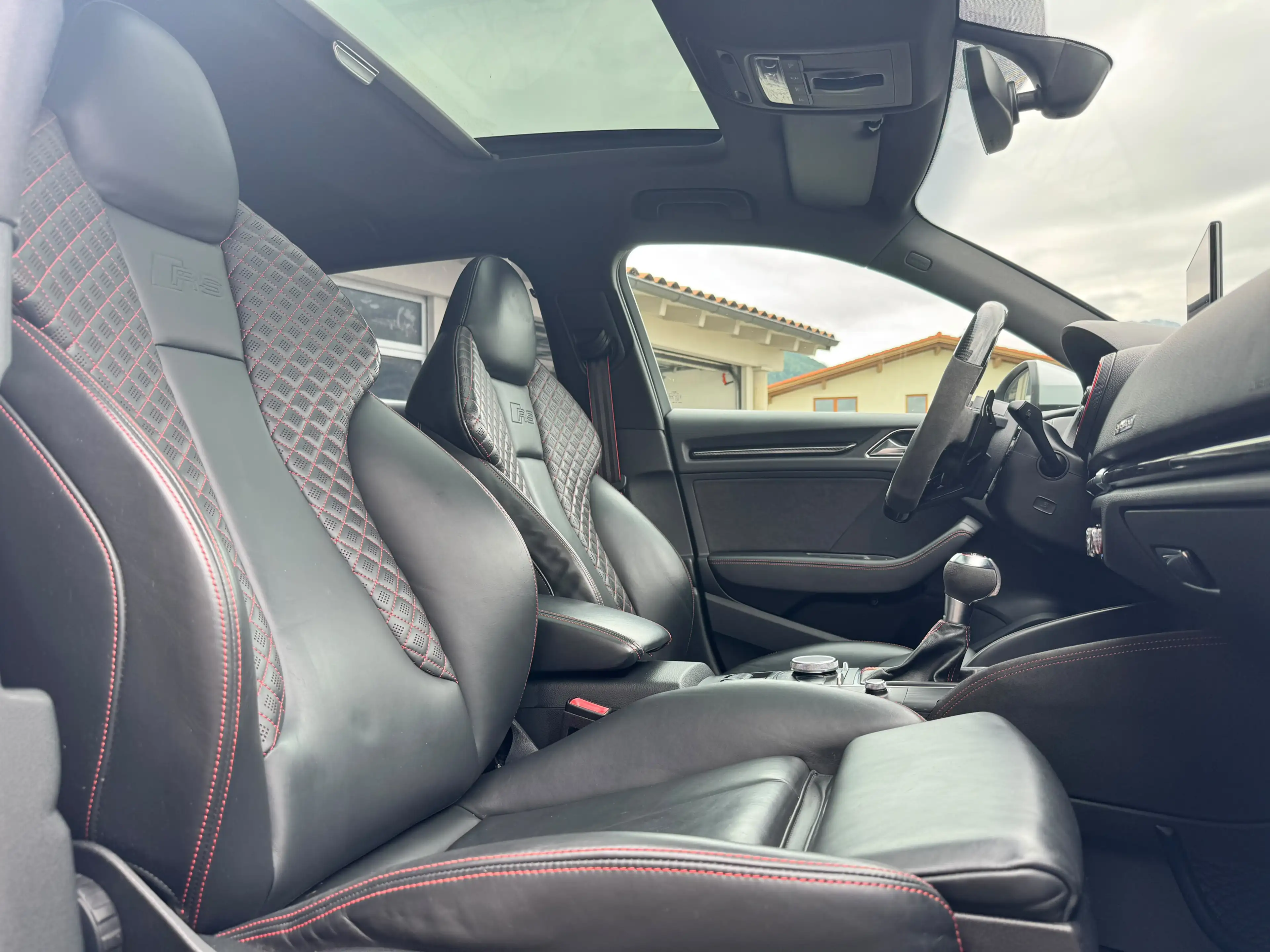 Audi RS3 Sportback|Pano|ACC|MMI touch|Kamera|19 — photo 15