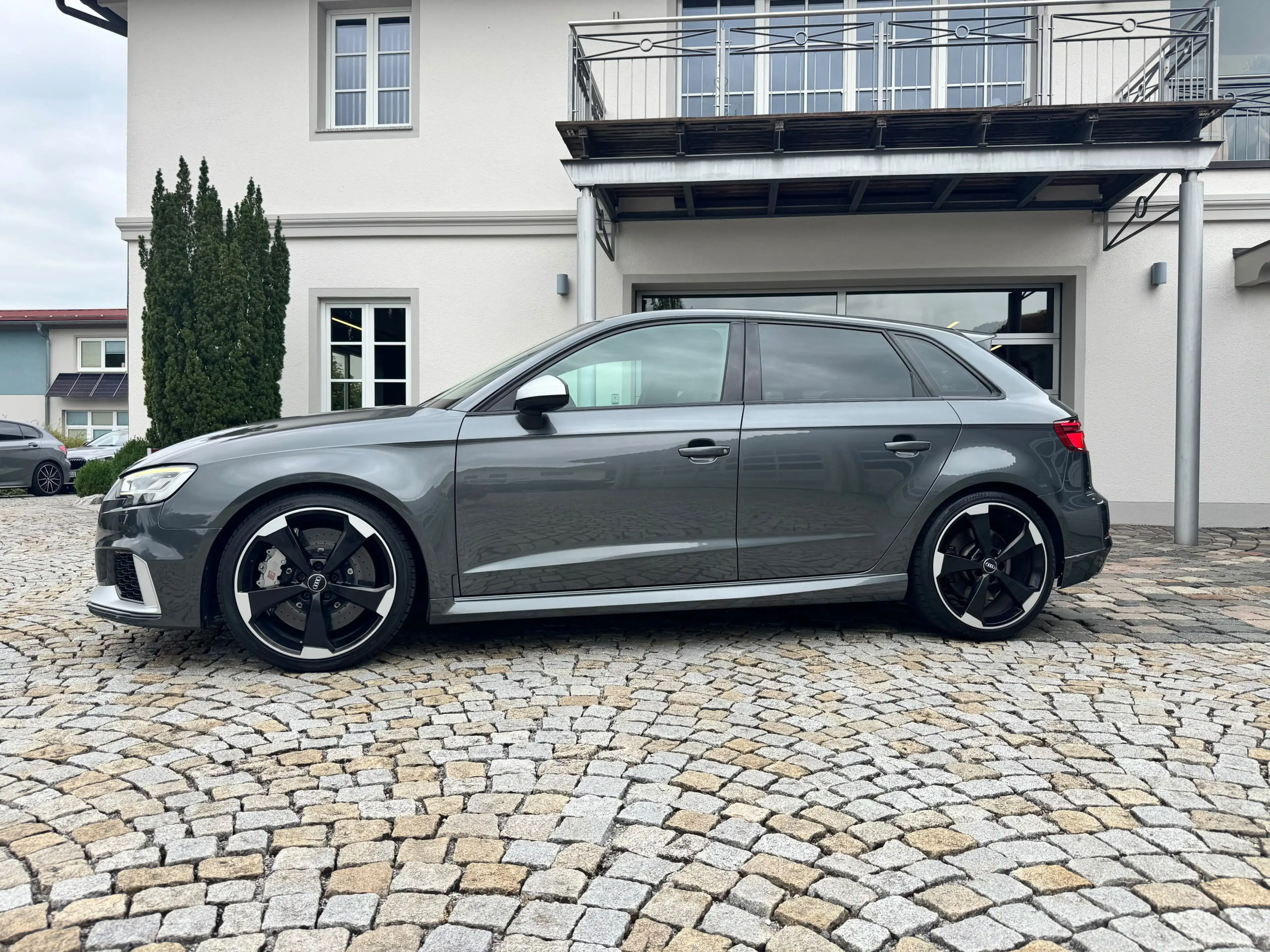 Audi RS3 Sportback|Pano|ACC|MMI touch|Kamera|19 — photo 3
