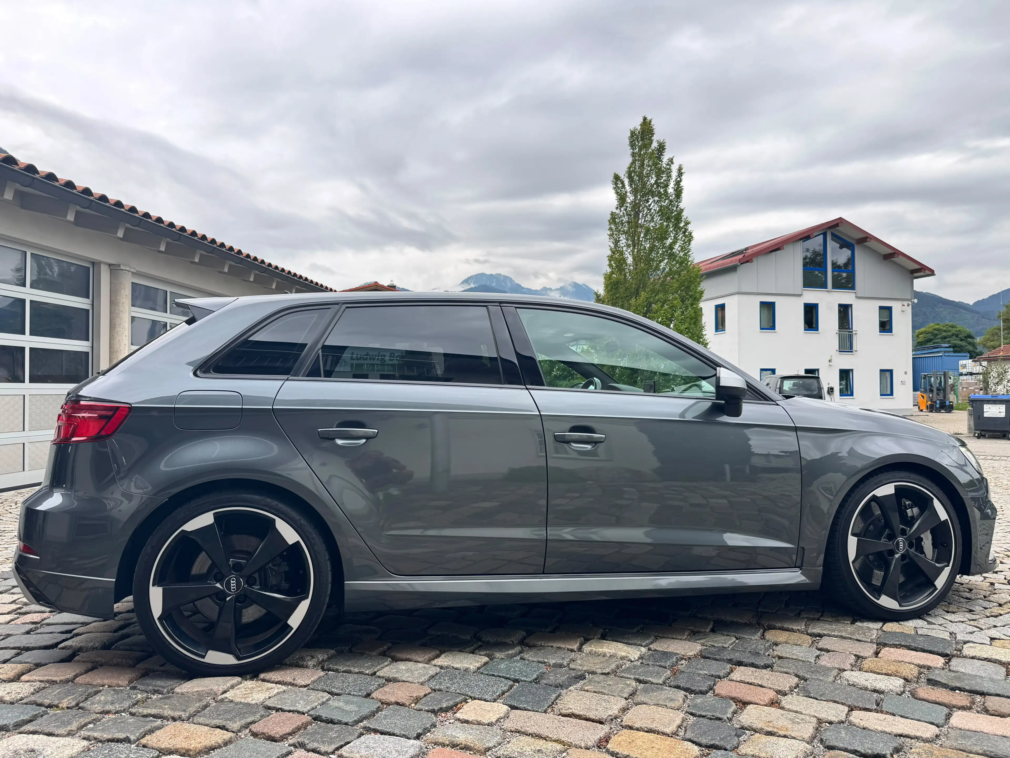 Audi RS3 Sportback|Pano|ACC|MMI touch|Kamera|19 — photo 7