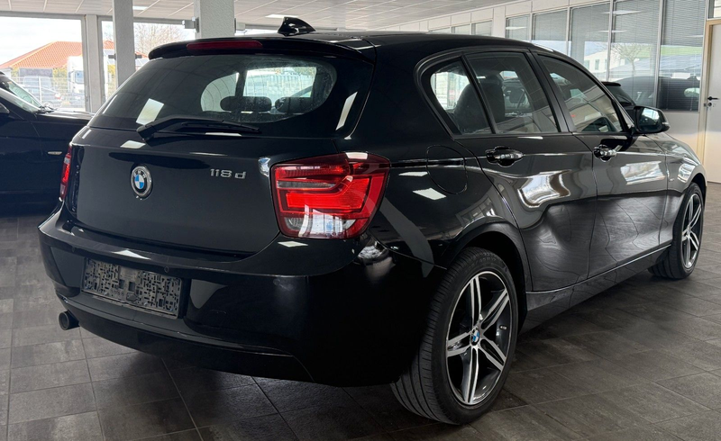 BMW 118 d Sport Line XENON PDC NAVI 2.HAND TOP — photo 15