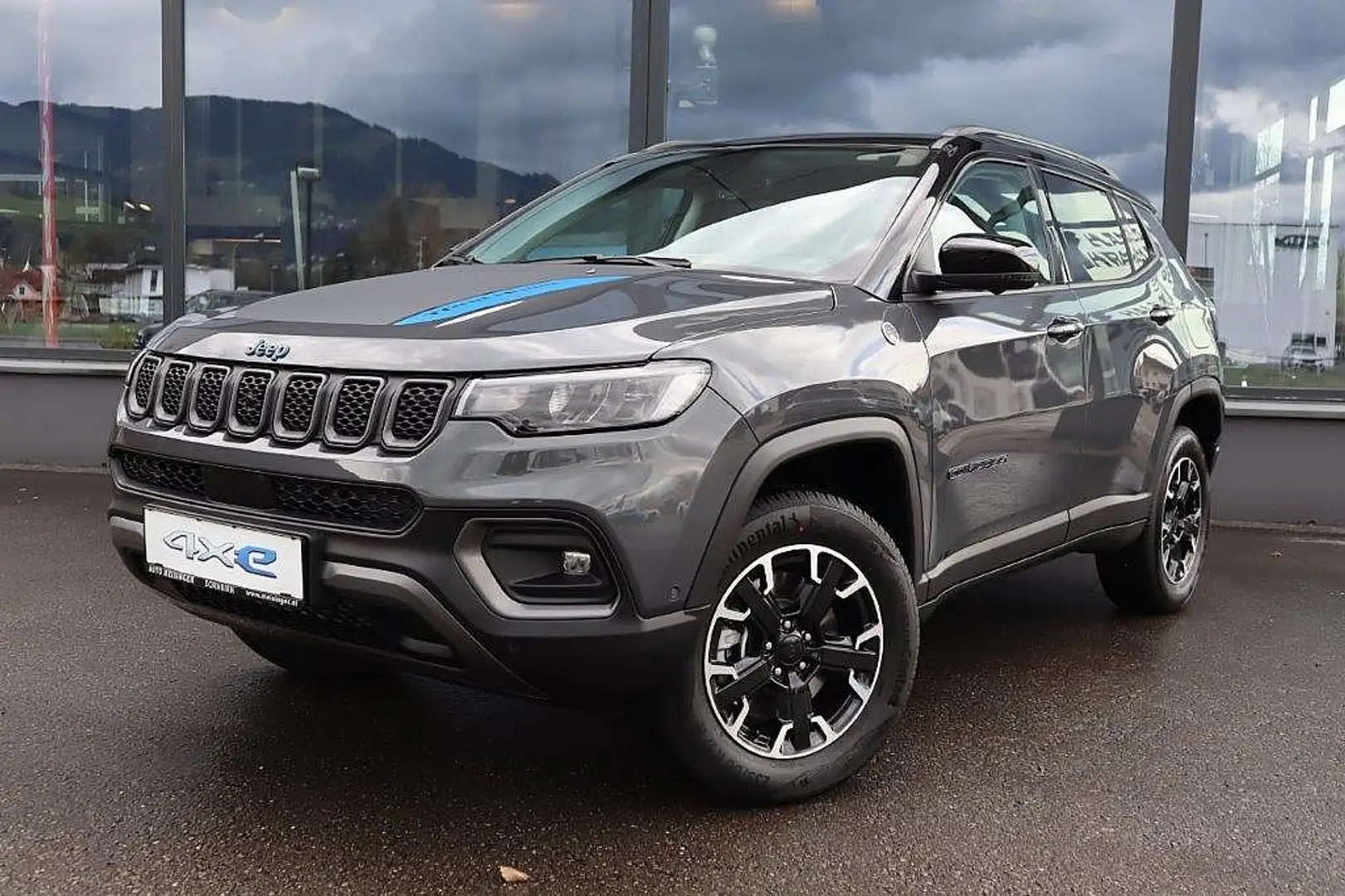 Jeep Compass 1.3 PHEV Trailhawk 240 PS AT 4xe Gris - 1
