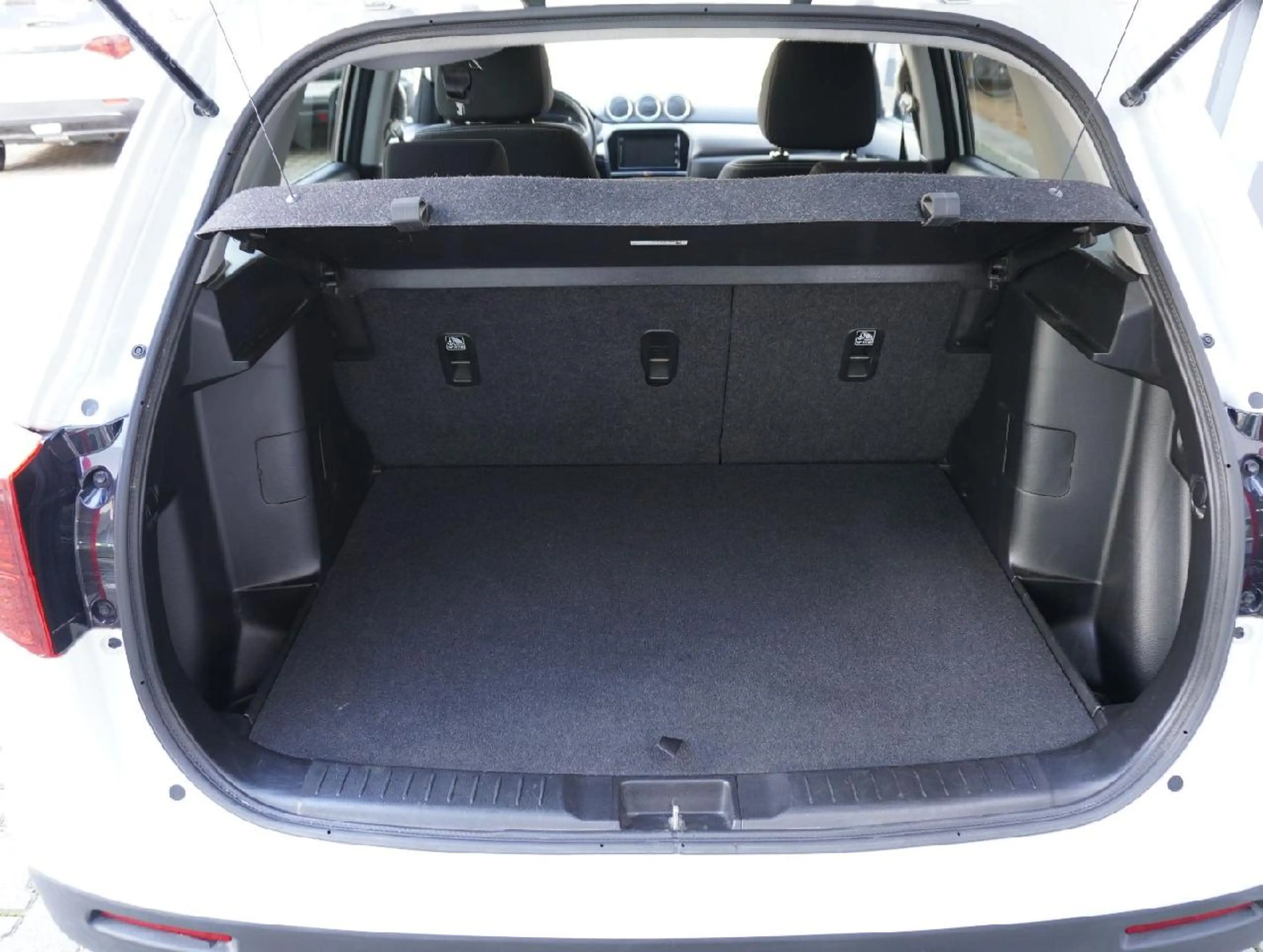 Suzuki Vitara 1.4 Mild-Hybrid Comfort 4x4 — photo 13