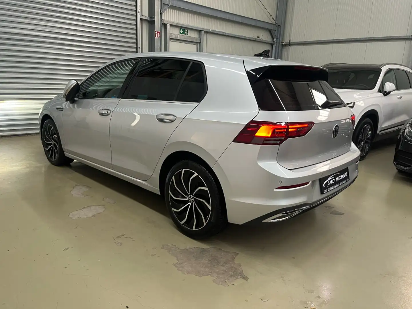 Volkswagen Golf IQ.DRIVELED AHK NAVI ACC Memory DAB Alcan Zilver - 2