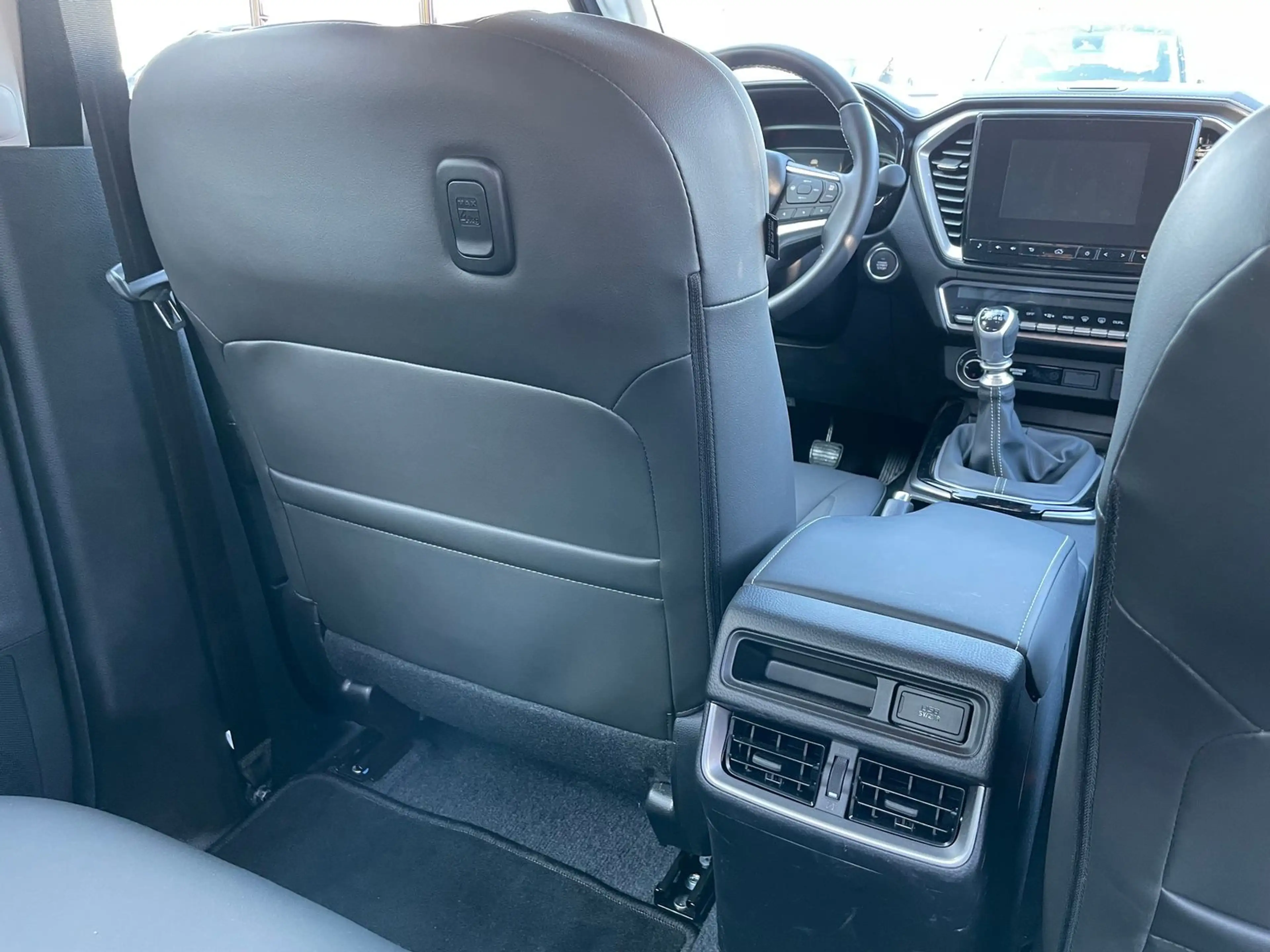 Isuzu D-Max Double Cab 4WD 6MT - LSE inkl. AHK — photo 13