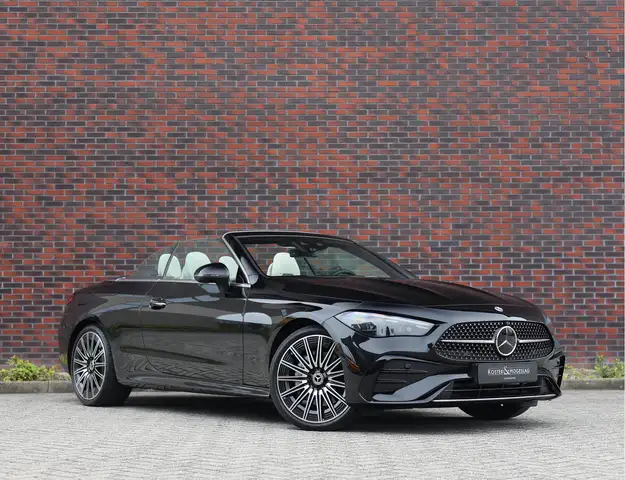 Mercedes-Benz CLE 300 Cabriolet 4MATIC AMG Line | Burmester - Airscarf -