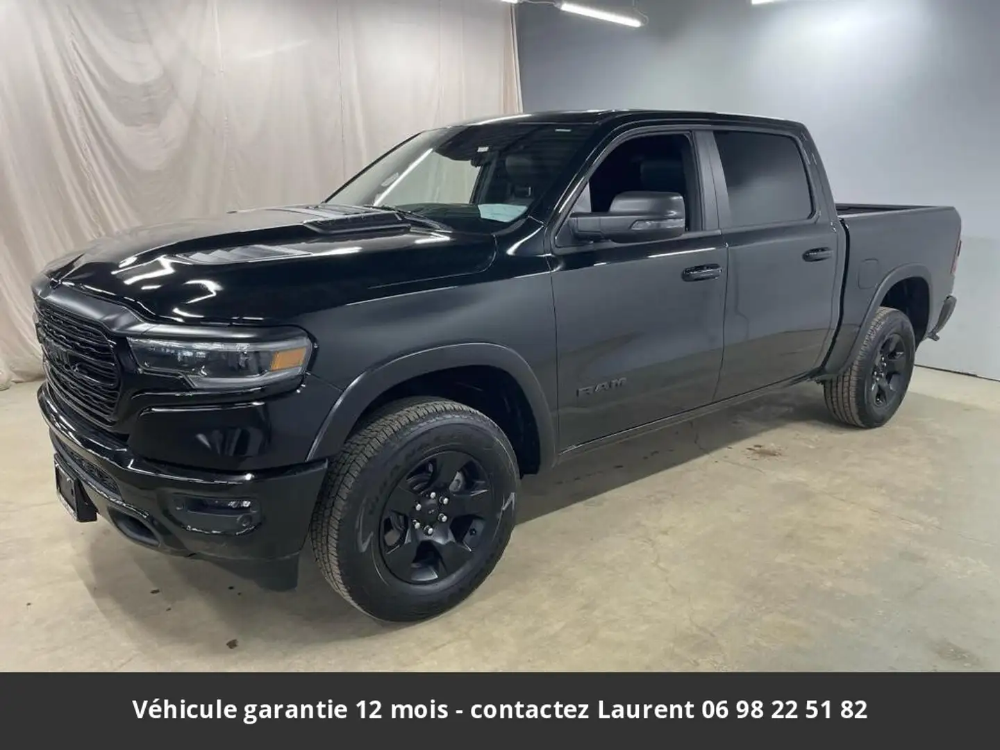 Dodge RAM Sport Night 12P 5.7L 4x4 Tout compris hors homolog Noir - 1