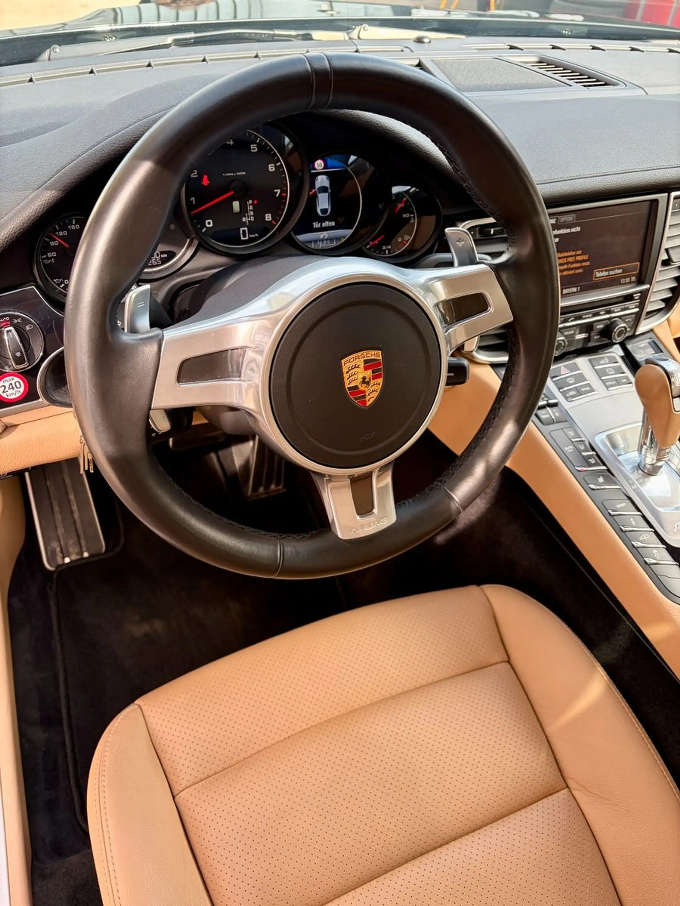 Porsche Panamera 4 Edition *BOSE* SITZH HI + VO TOP ZUST — photo 12