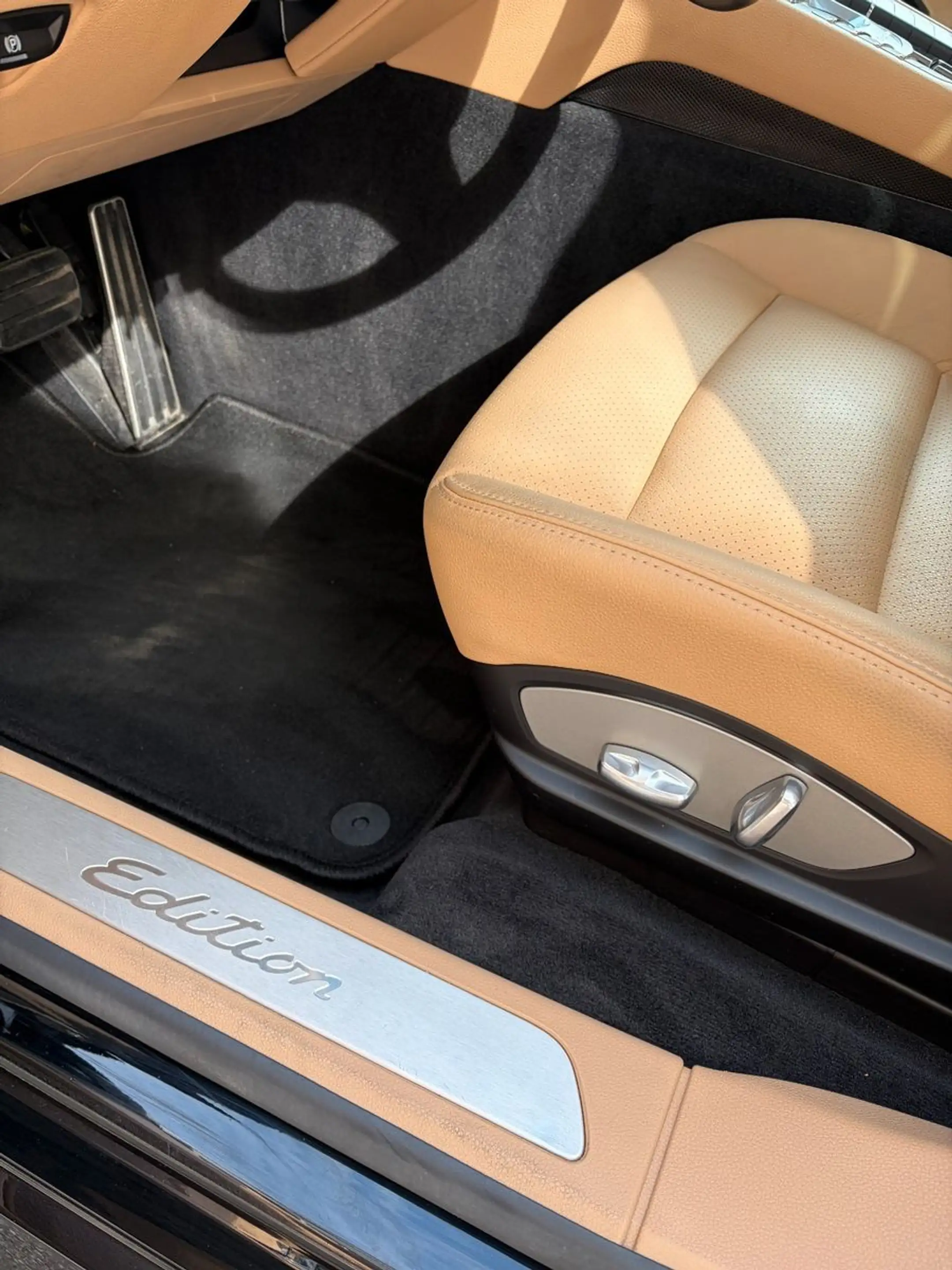 Porsche Panamera 4 Edition *BOSE* SITZH HI + VO TOP ZUST — photo 14