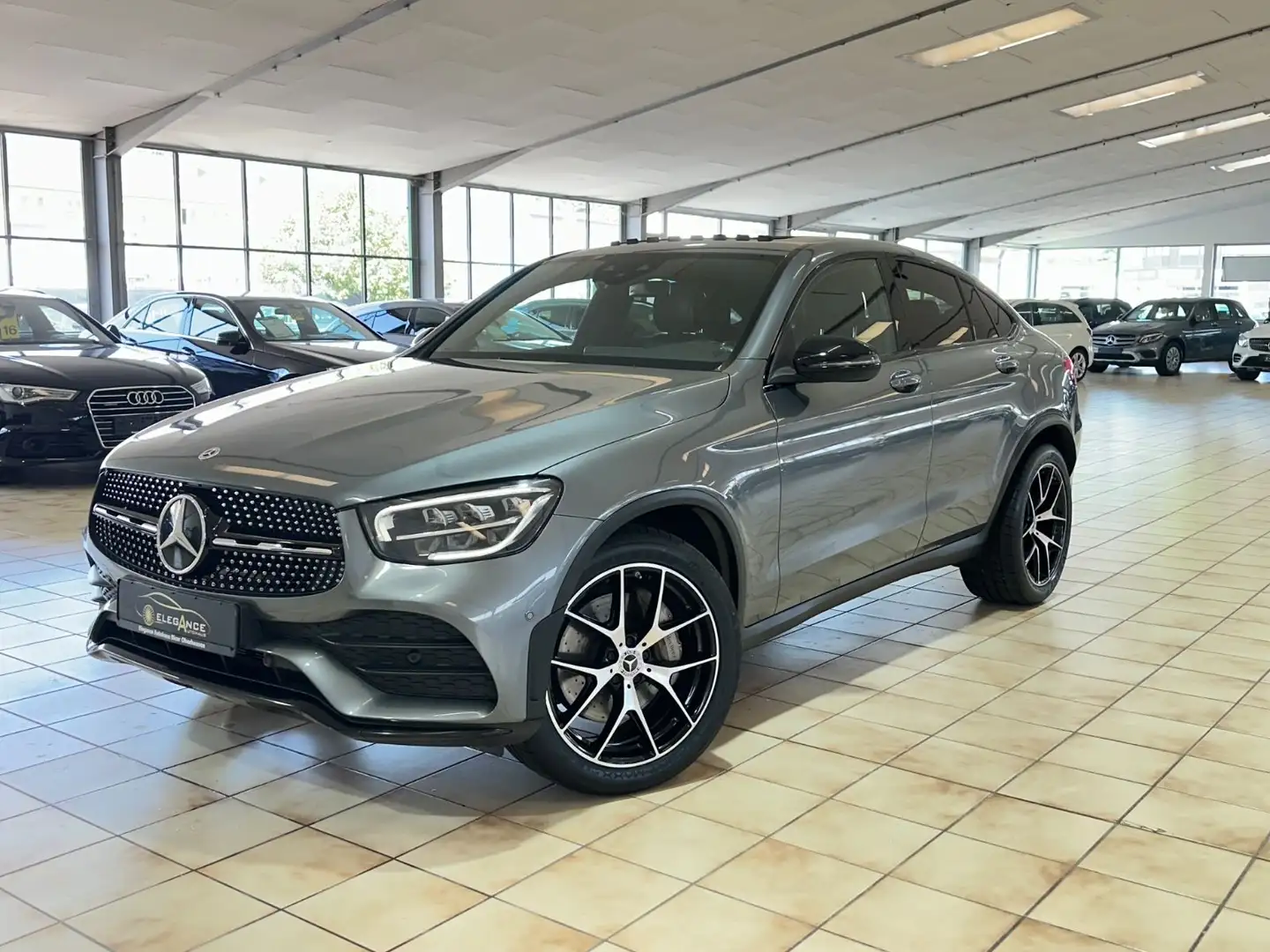 Mercedes-Benz GLC 300 Coupe 4Matic AMG LINE*NIGHT-PAKET*KAMERA Gris - 1