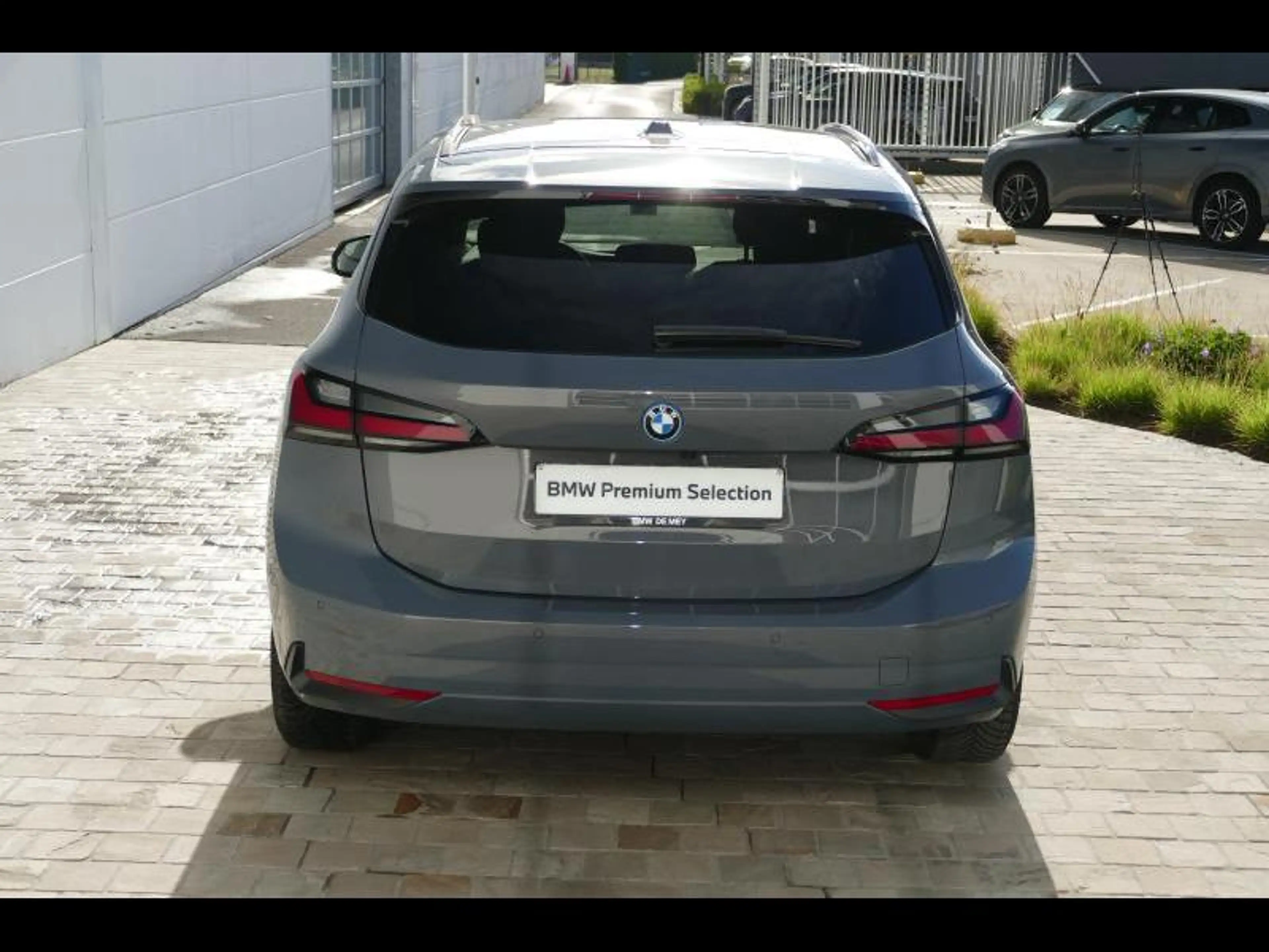 BMW 225 xDrive Active Tourer — photo 13