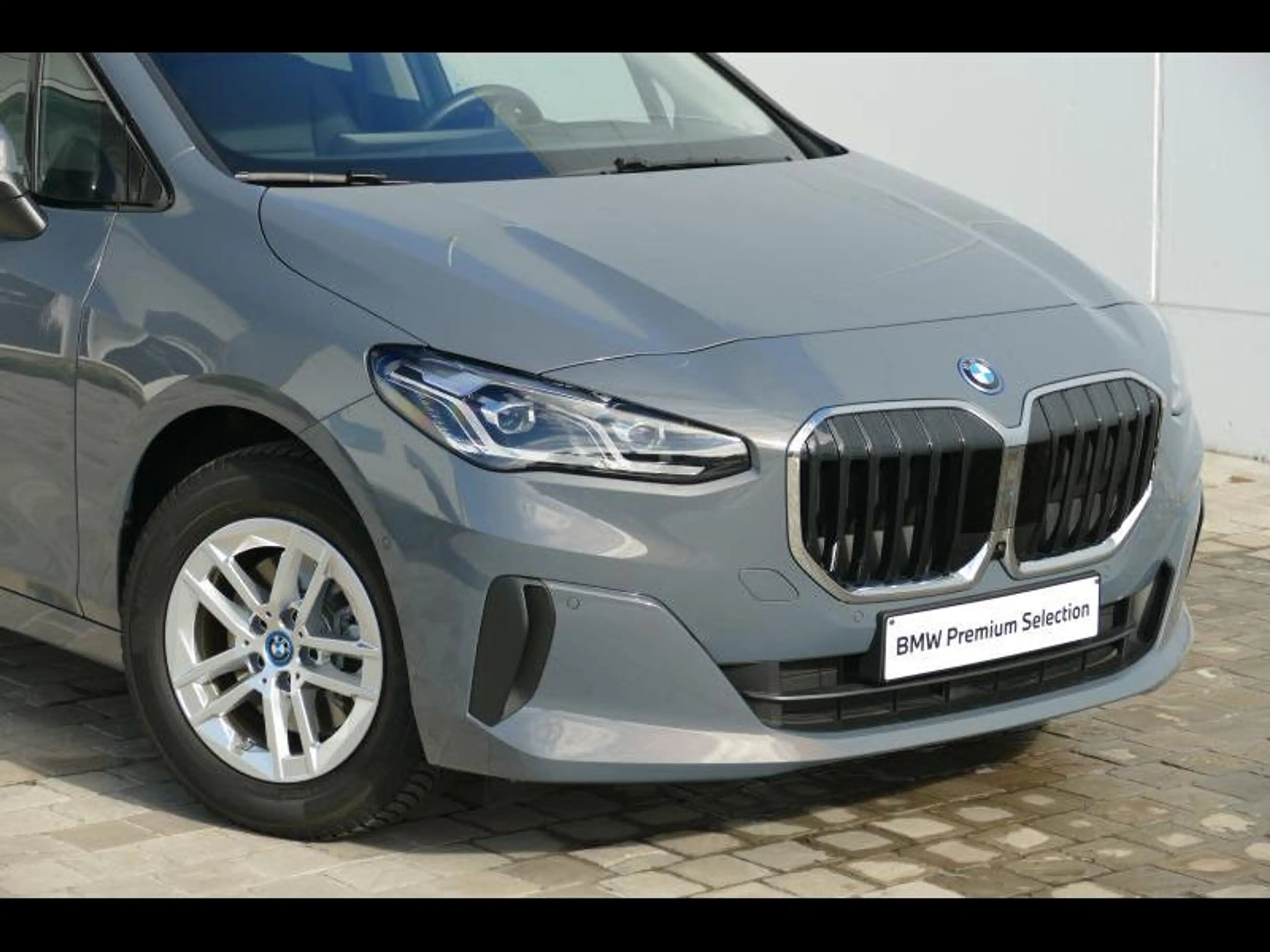 BMW 225 xDrive Active Tourer — photo 10
