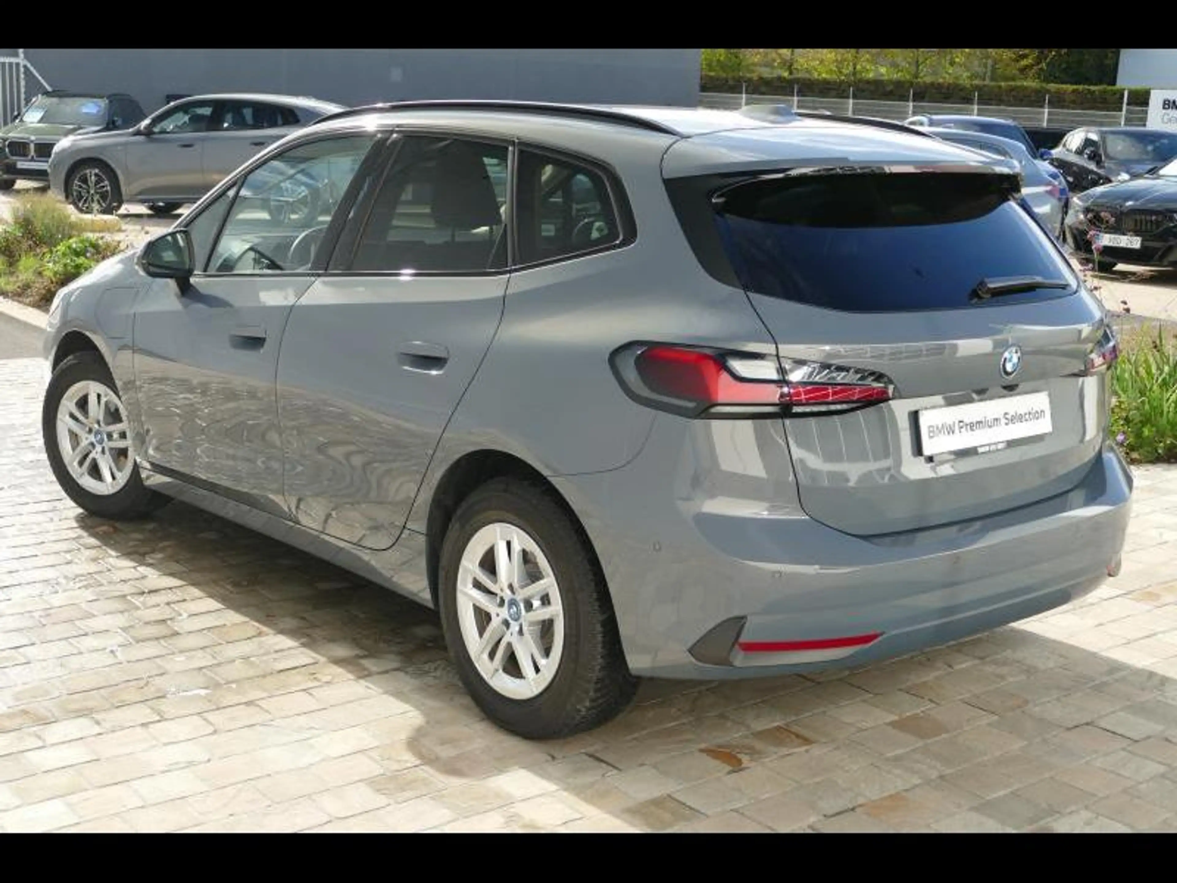 BMW 225 xDrive Active Tourer — photo 12