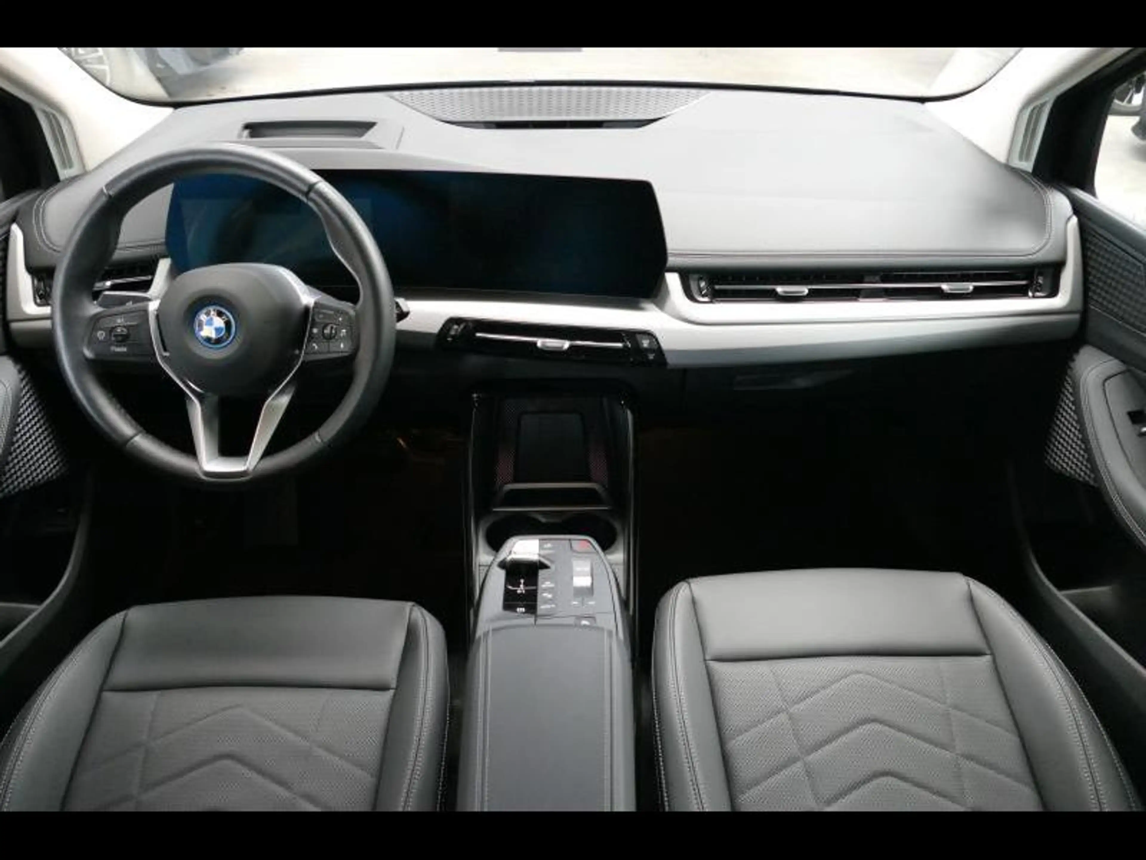 BMW 225 xDrive Active Tourer — photo 7