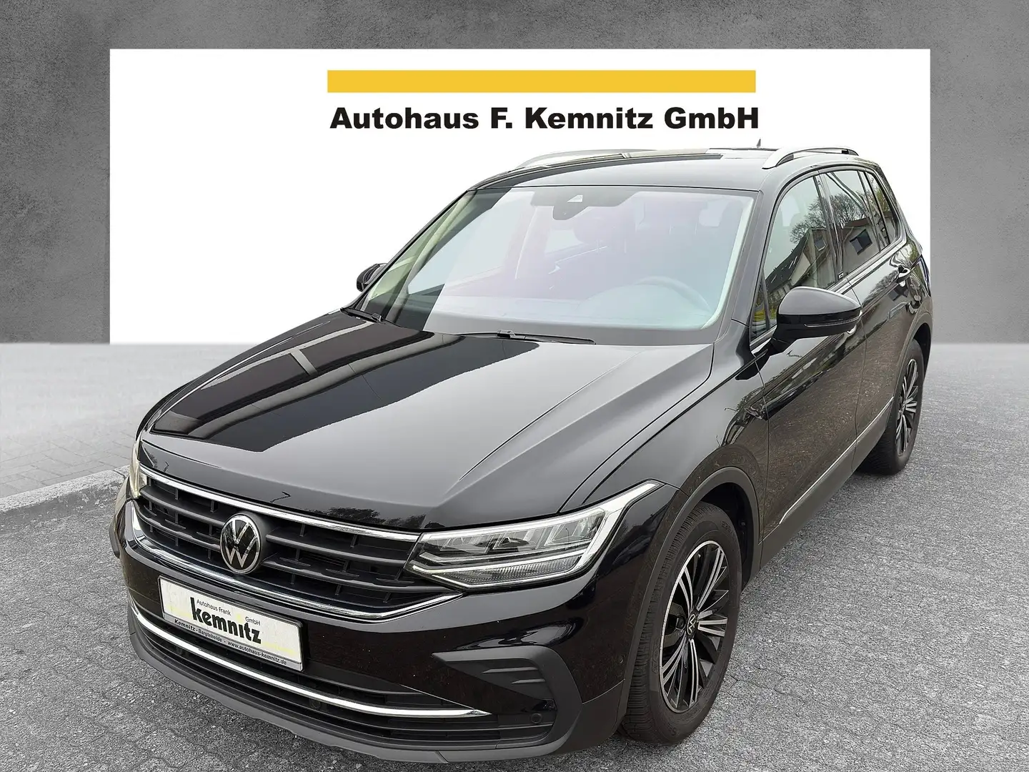 Volkswagen Tiguan 2.0 TDI ACTIVE / LED / AHK / KAMERA / ALLWETTER Schwarz - 2