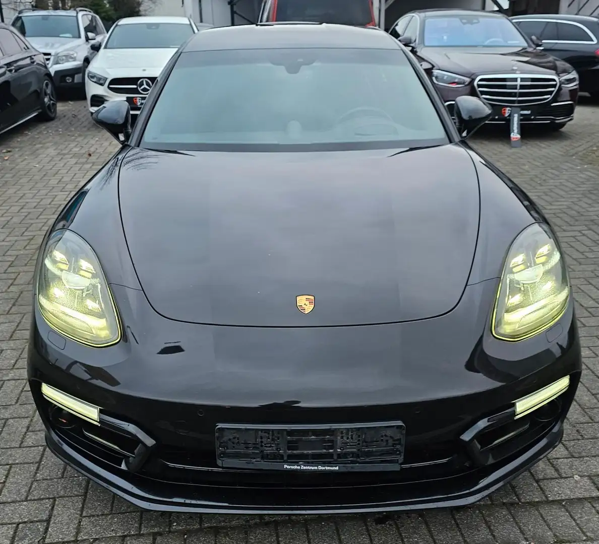 Porsche Panamera Sport Turismo 4 E-Hybrid Schwarz - 2