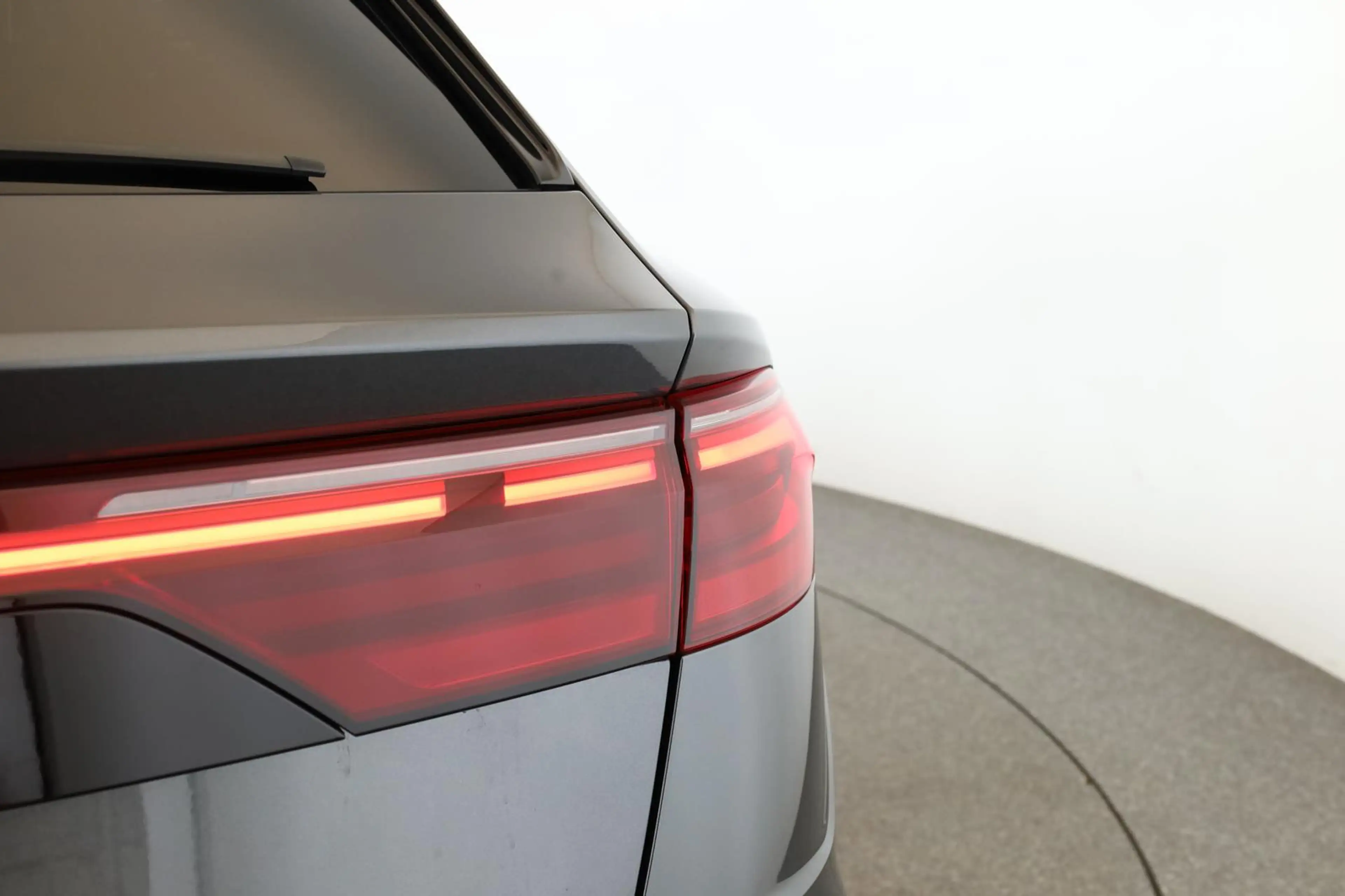 Audi SQ8 TFSI Facelift Leder Matrix Pano BangO ACC 23 — photo 9