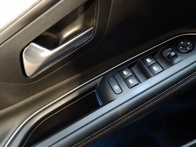 Peugeot 3008 view 14