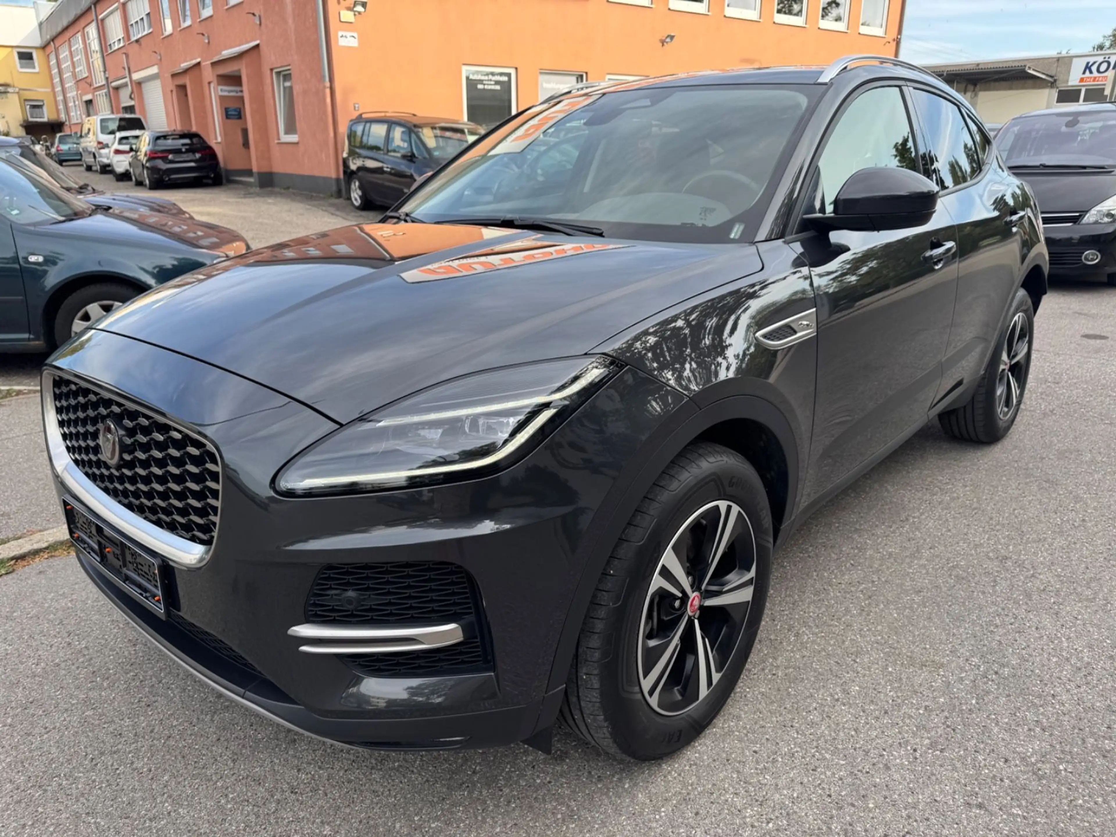 Jaguar E-Pace P200 SE/AWD/LED/ACC/Leder/360°/Key/Pano — photo 3