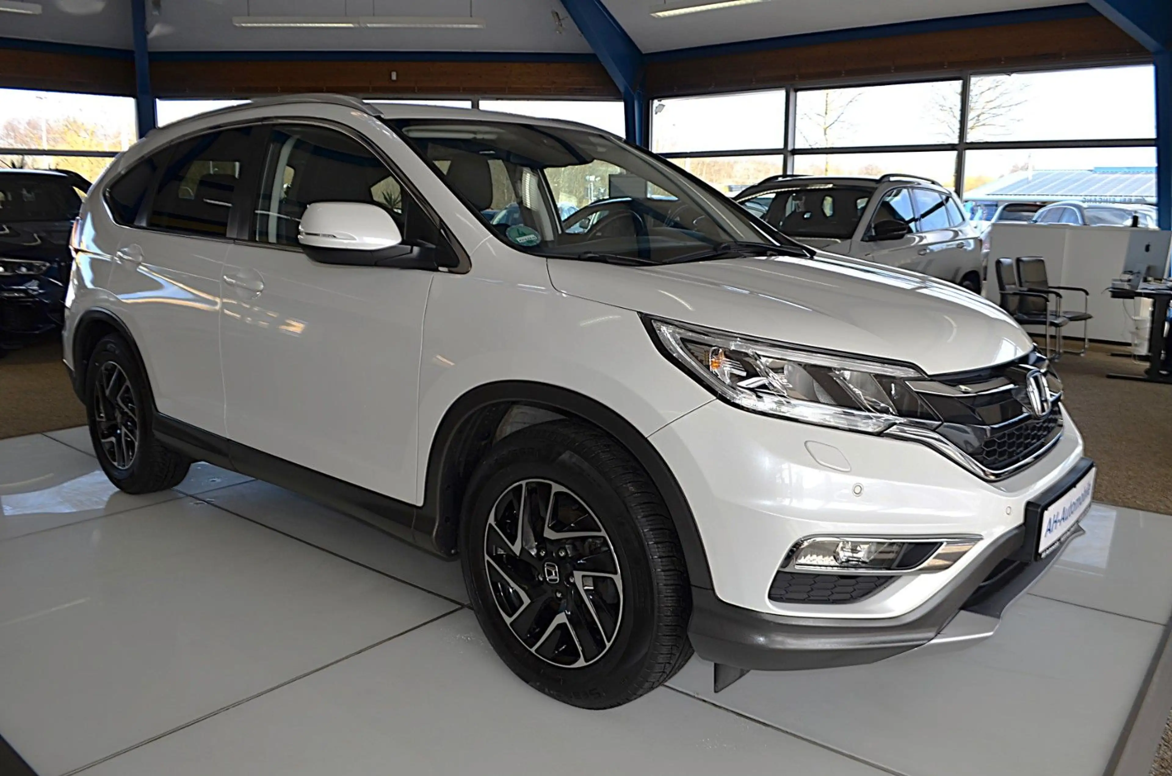 Honda CR-V Elegance 2WD NAVI / R-KAMERA / KLIMA / PDC — photo 2