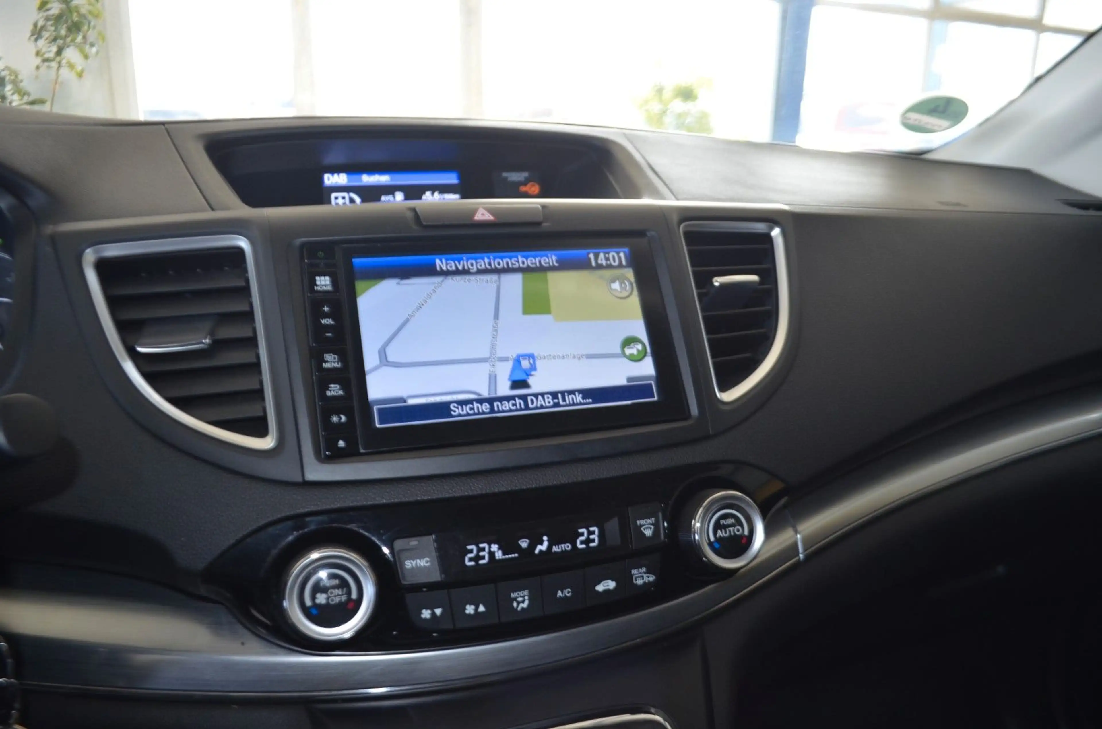 Honda CR-V Elegance 2WD NAVI / R-KAMERA / KLIMA / PDC — photo 13