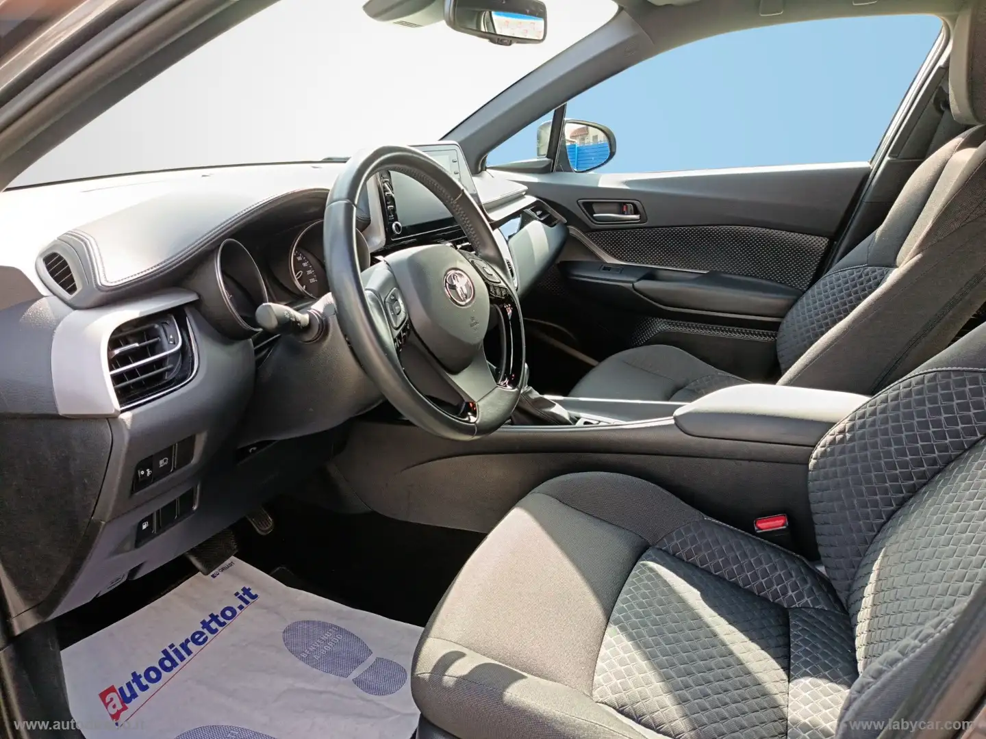 Toyota C-HR 1.8 Hybrid E-CVT Business Gris - 2