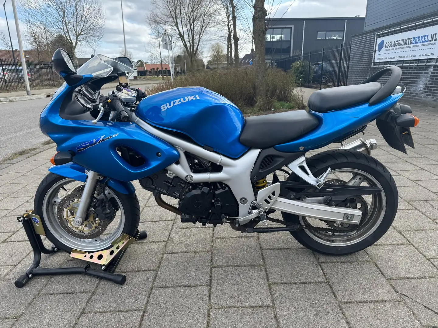 Suzuki SV 650 Blauw - 2