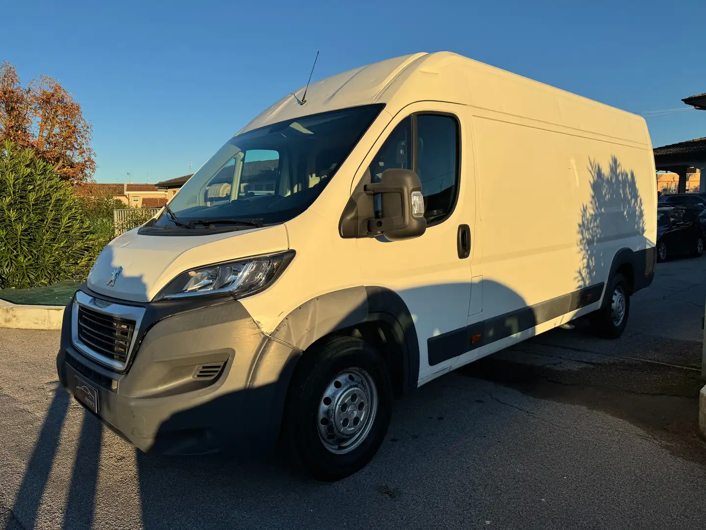 Peugeot Boxer Boxer 435 2.0 BlueHDi 130CV PLM-SL-TA Furgone Blanc - 1
