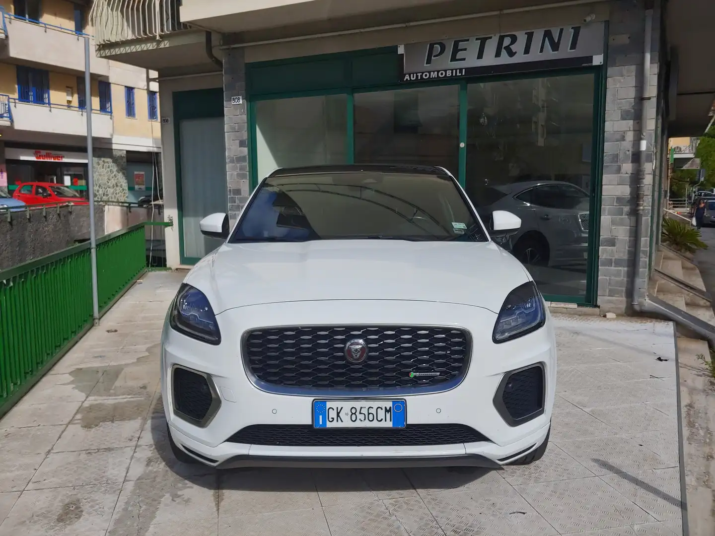 Jaguar E-Pace E-Pace 2.0d i4 mhev R-Dynamic HSE awd 163cv auto Bianco - 2