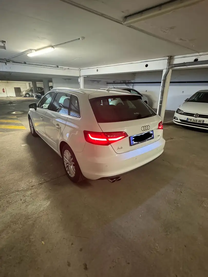Audi A3 Sportback 2.0 TDI 150 Ambition - 2