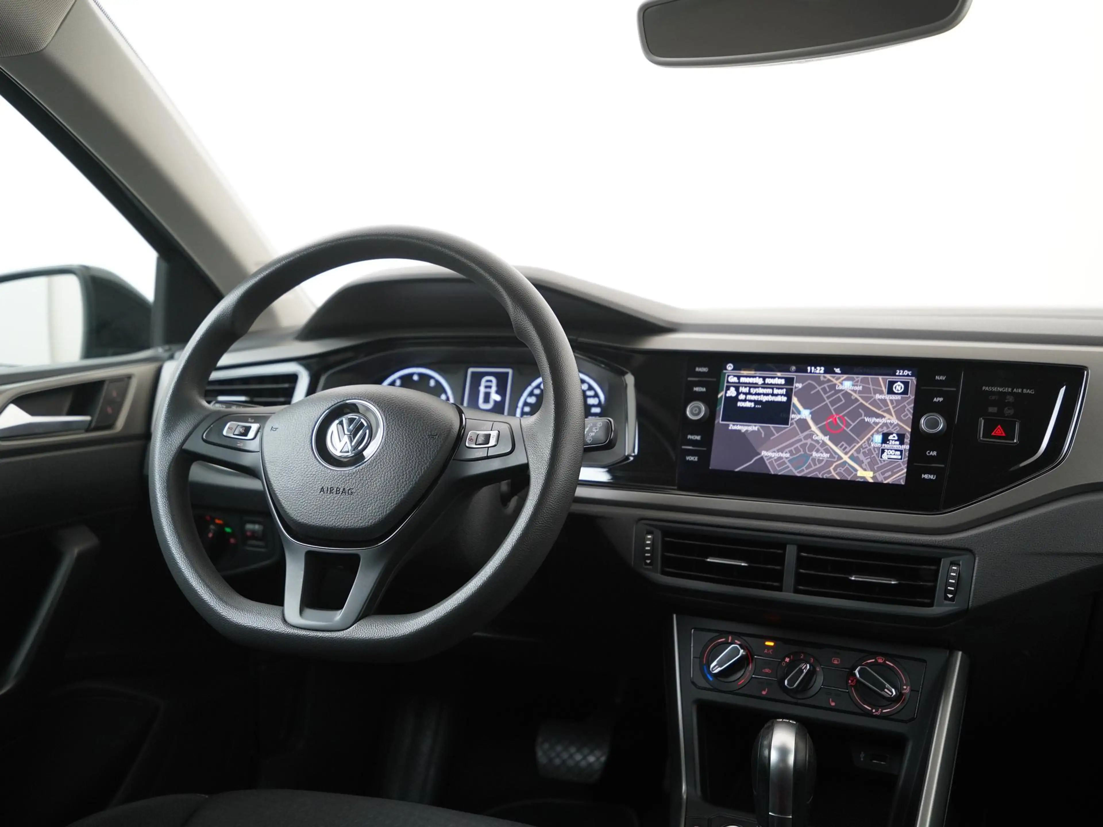Volkswagen Polo 1.0 TSI Comfortline DSG | Navigatie | Parkeersenso — photo 5