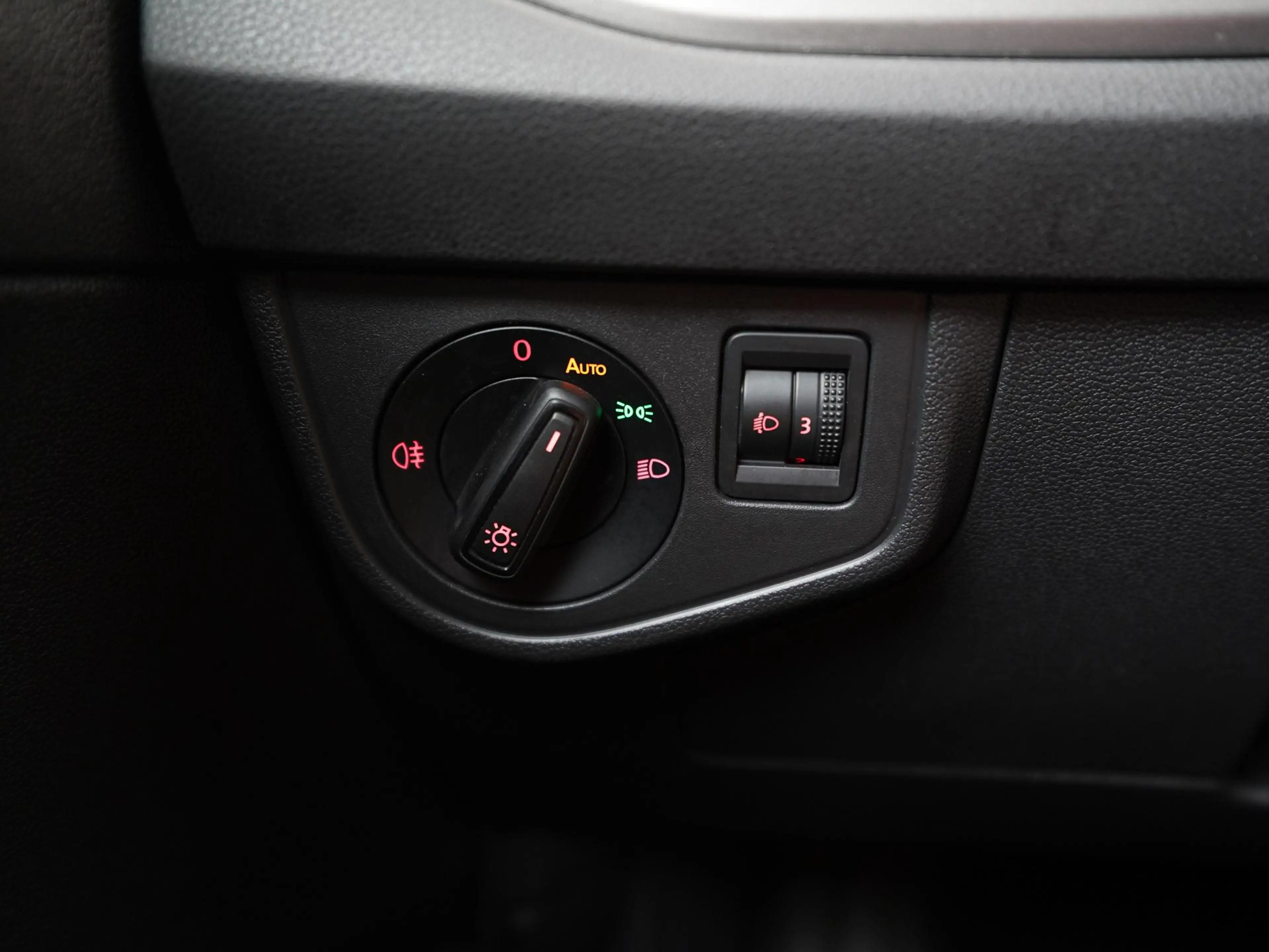 Volkswagen Polo 1.0 TSI Comfortline DSG | Navigatie | Parkeersenso — photo 32