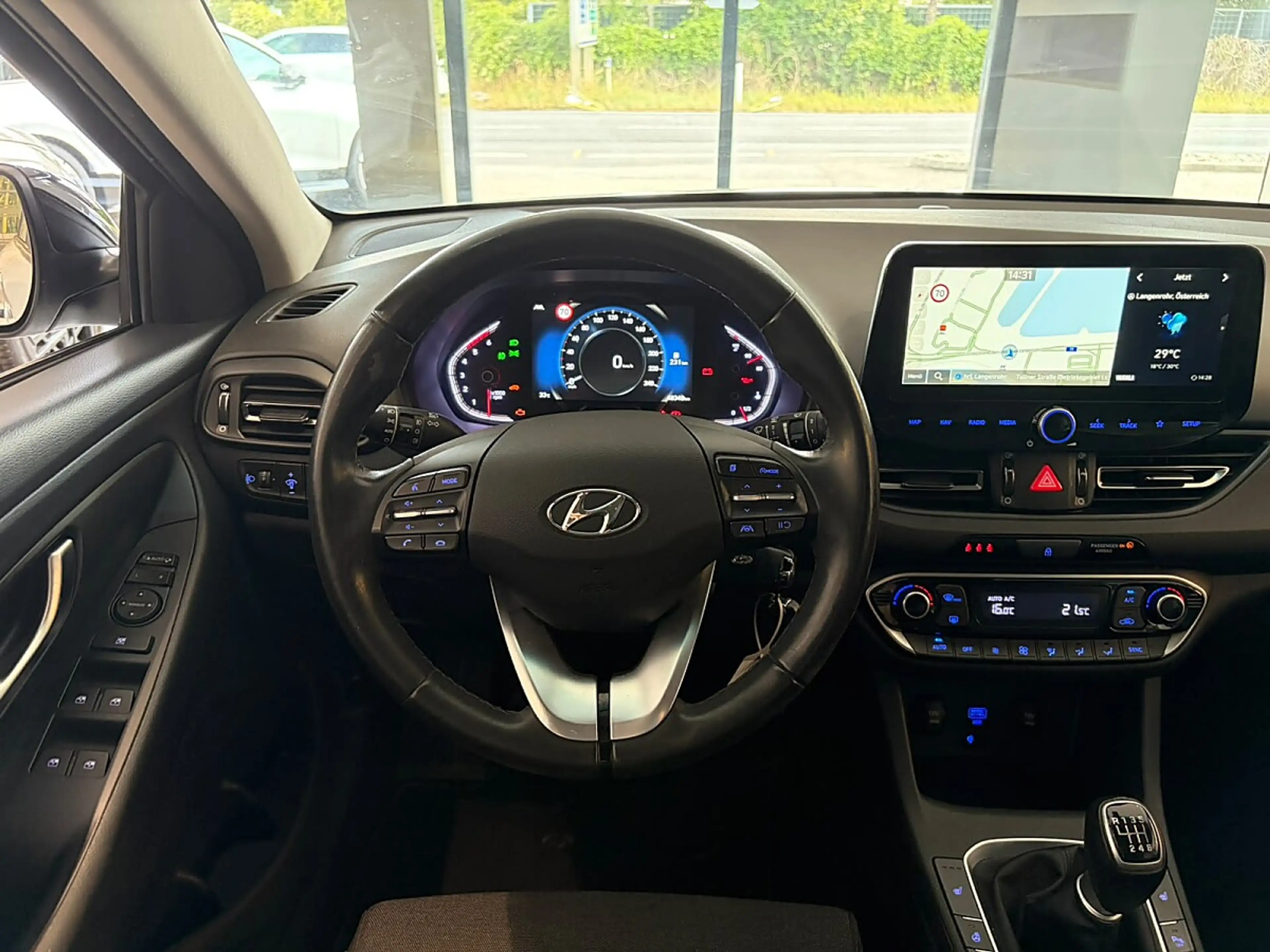 Hyundai i30 CW 1,6 CRDi Feel Good — photo 9