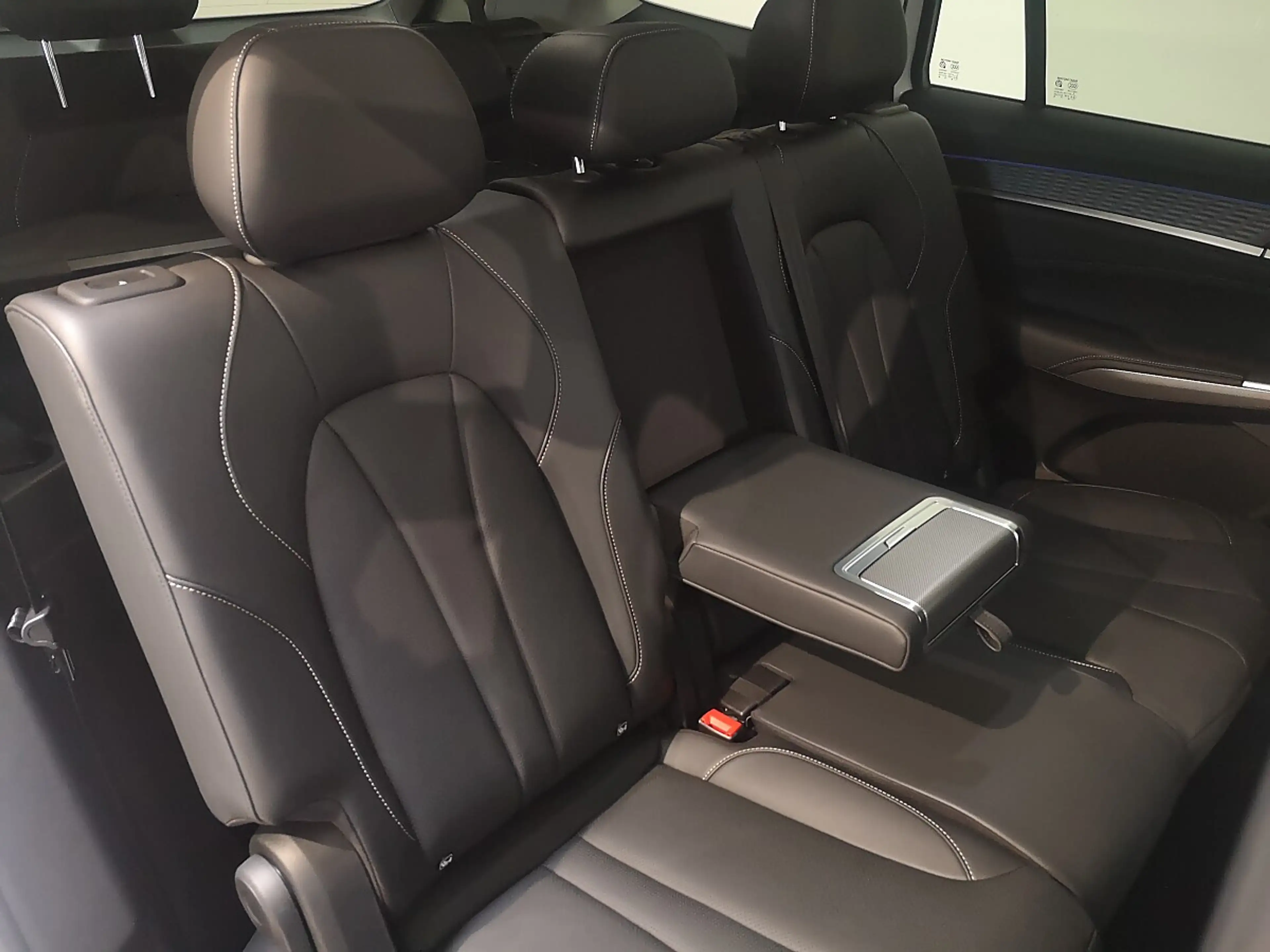 MG MGS9 1,5 PHEV Premium *JETZT VERFÜGBAR* — photo 9