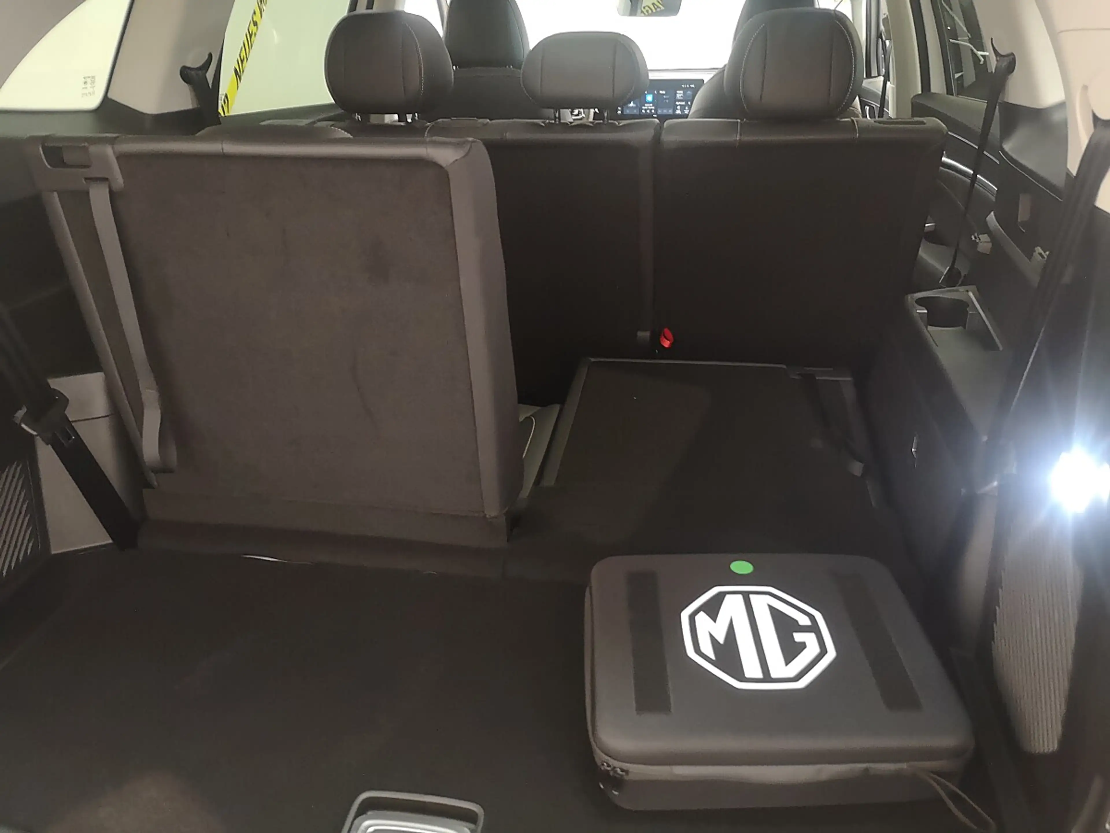MG MGS9 1,5 PHEV Premium *JETZT VERFÜGBAR* — photo 7