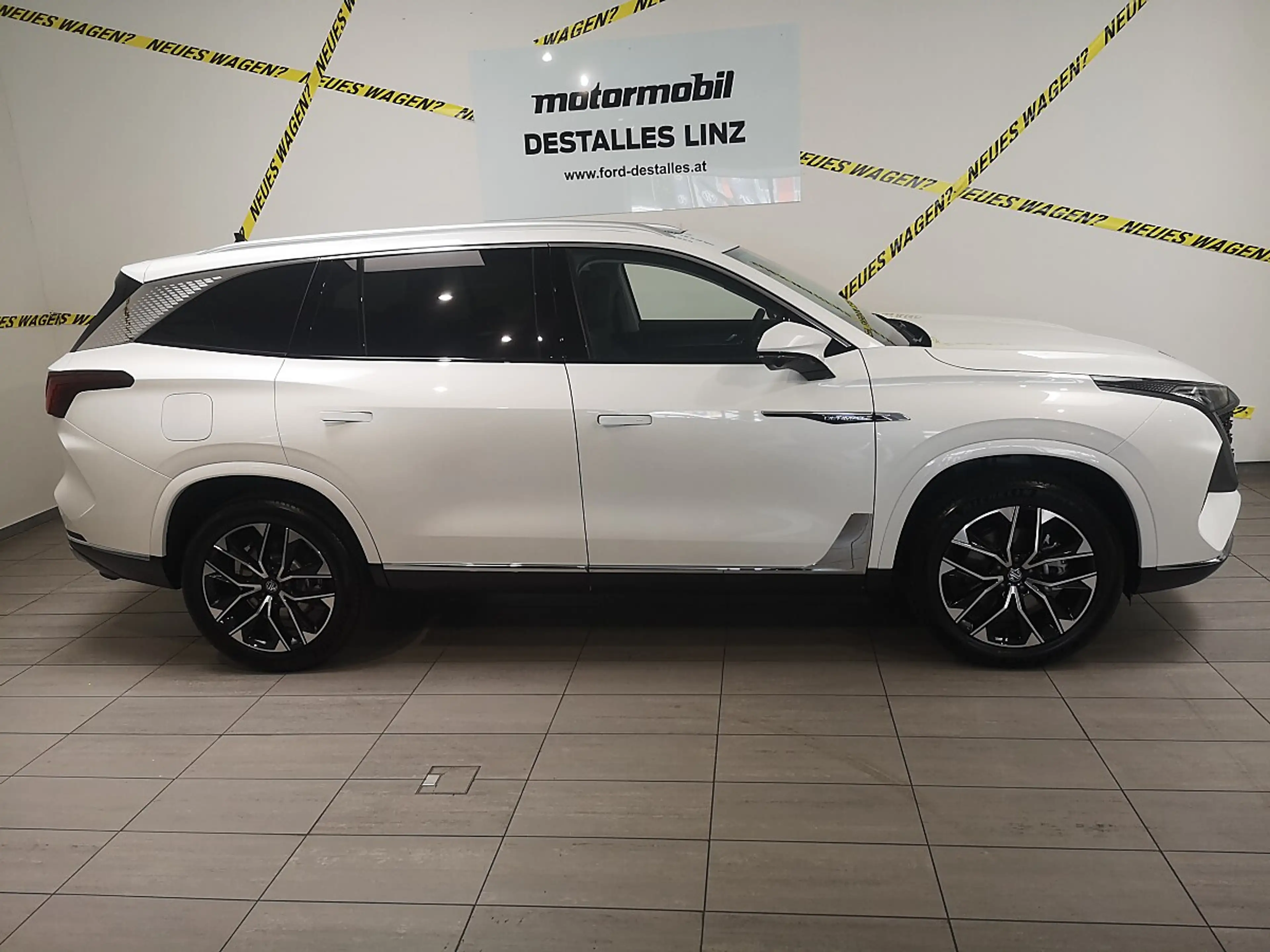MG MGS9 1,5 PHEV Premium *JETZT VERFÜGBAR* — photo 3