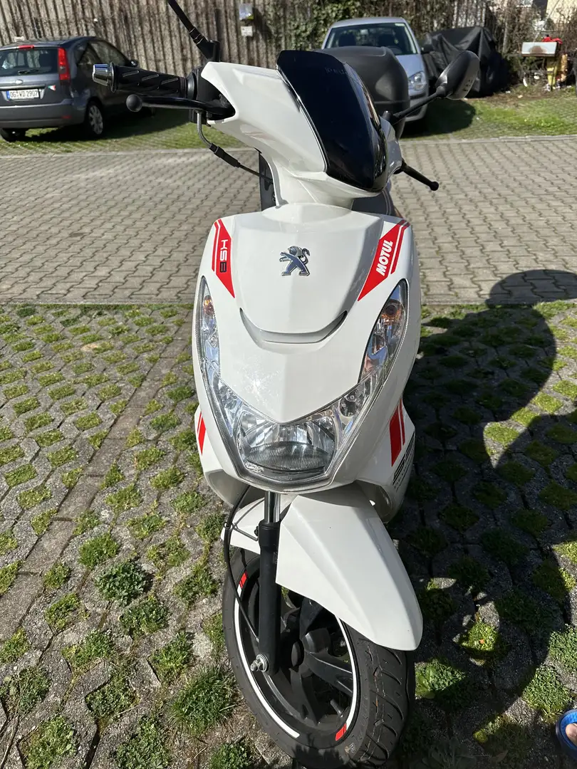 Peugeot Kisbee - 1