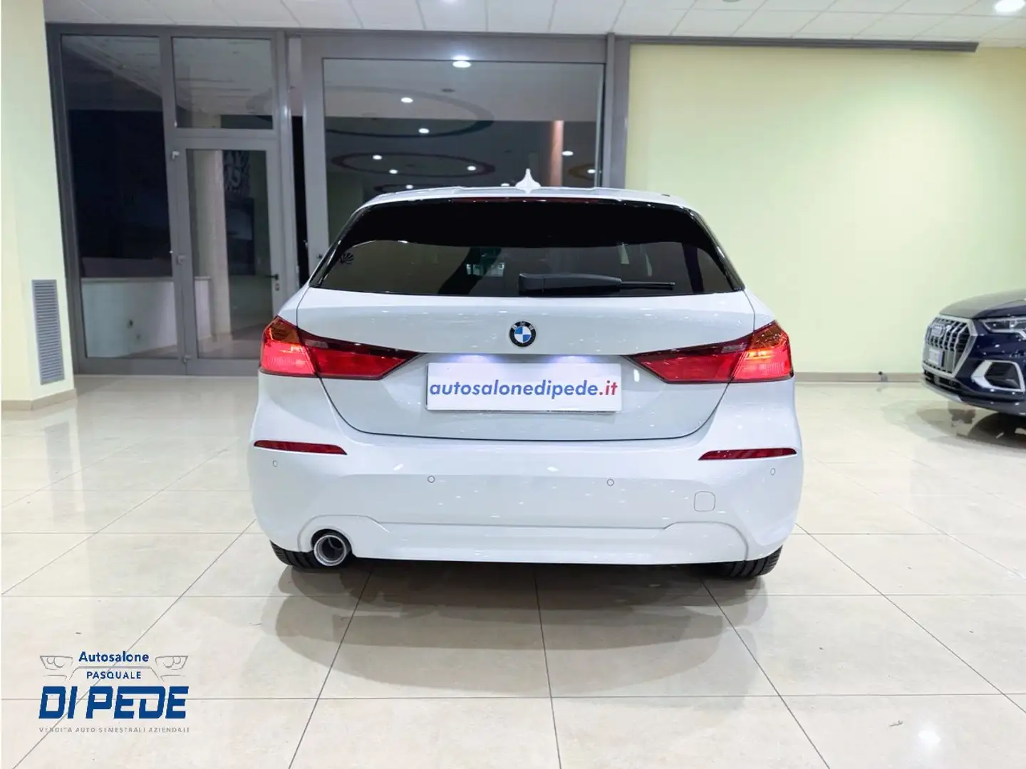 BMW 116 116d Business Advantage auto Bianco - 2