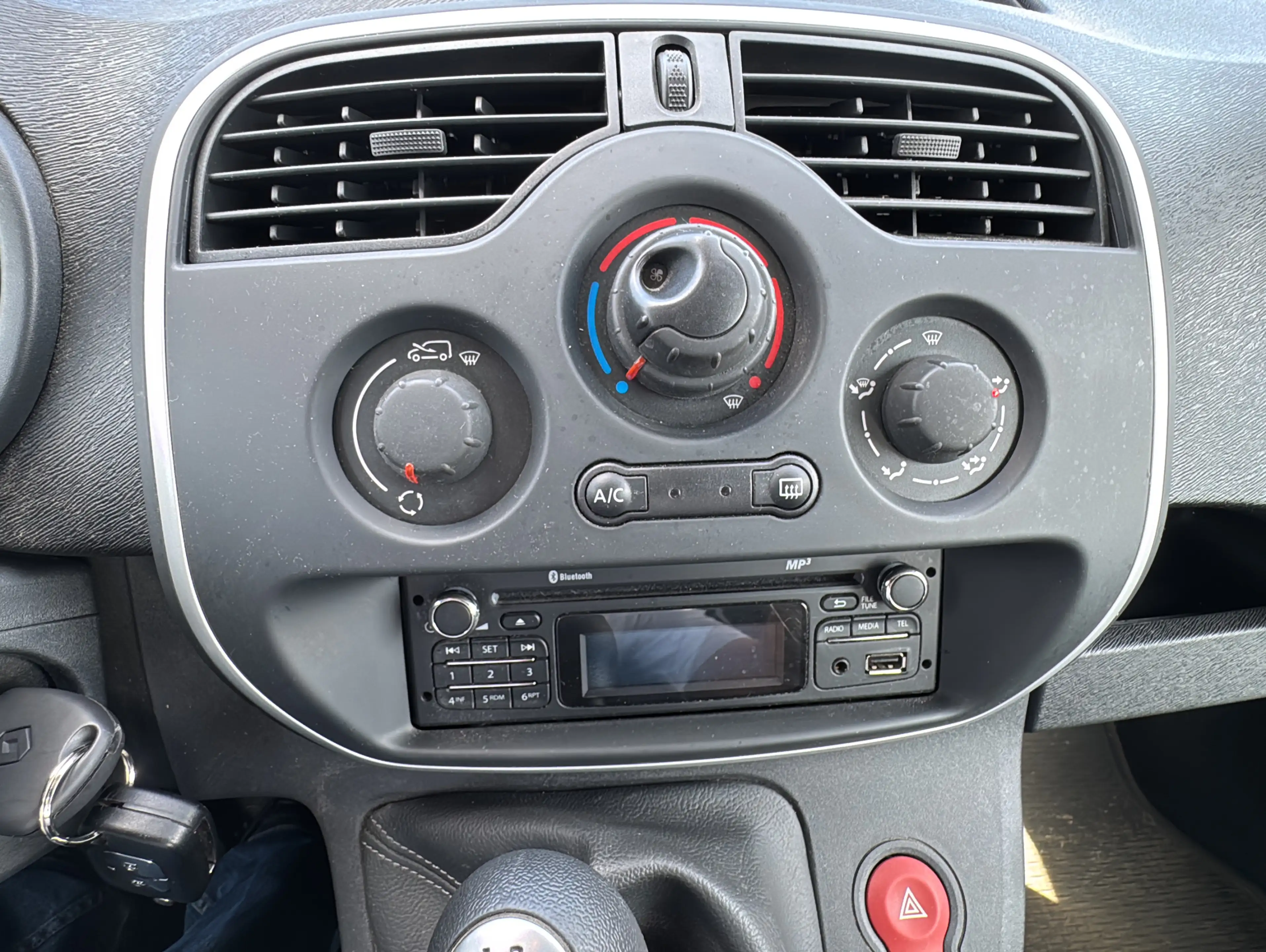 Renault Kangoo 1.2 Happy Family Klima AHK 2 Schiebetüren — photo 12